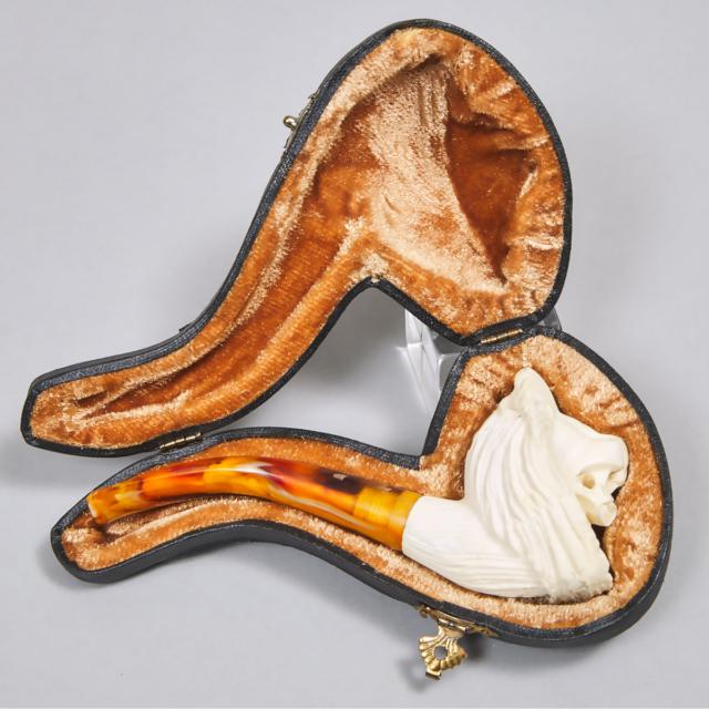 Carved Meerschaum And Amber Pipe, formed as a lion's head; in a fitted case