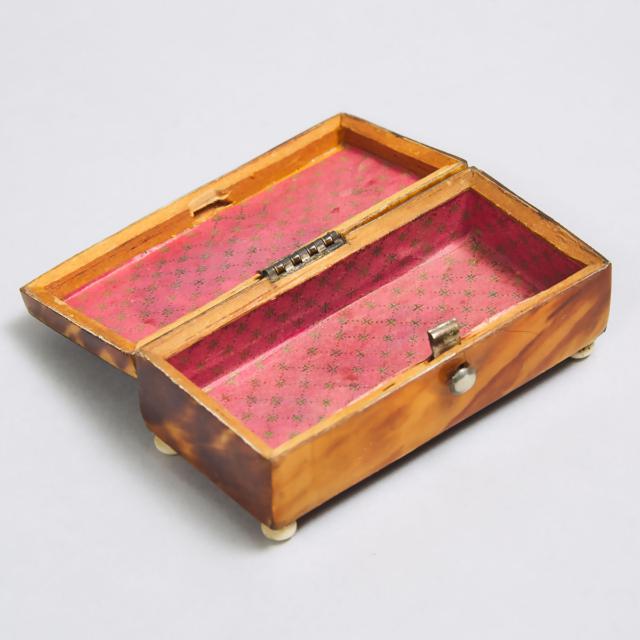 Regency Silver  Mounted Tortoiseshell Table Snuff Box, early 19th century