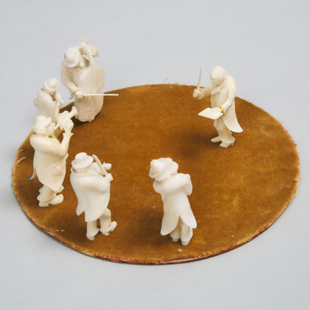 Lot of Carved Ivory, 19th/early 20th century