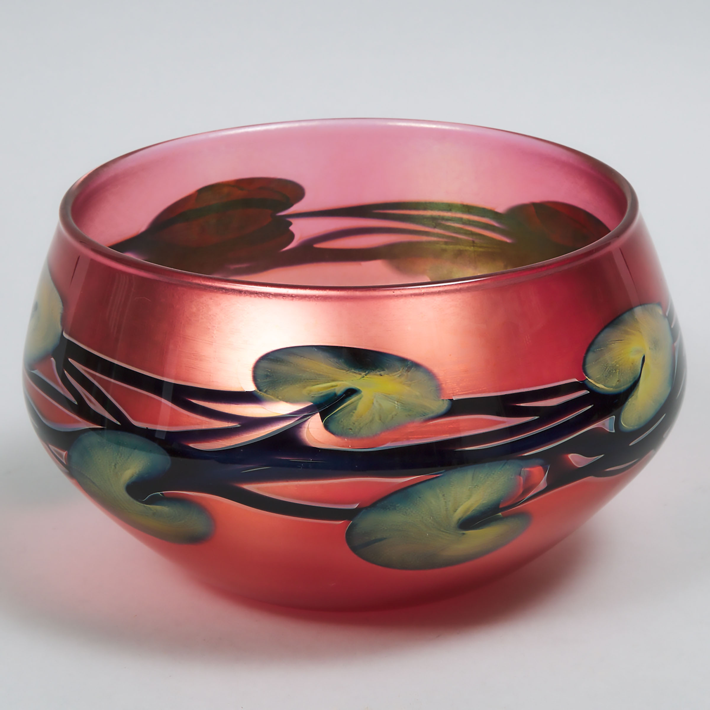 Charles Lotton (American, b.1935), Iridescent 'Leaf and Vine' Glass Bowl, dated 1986