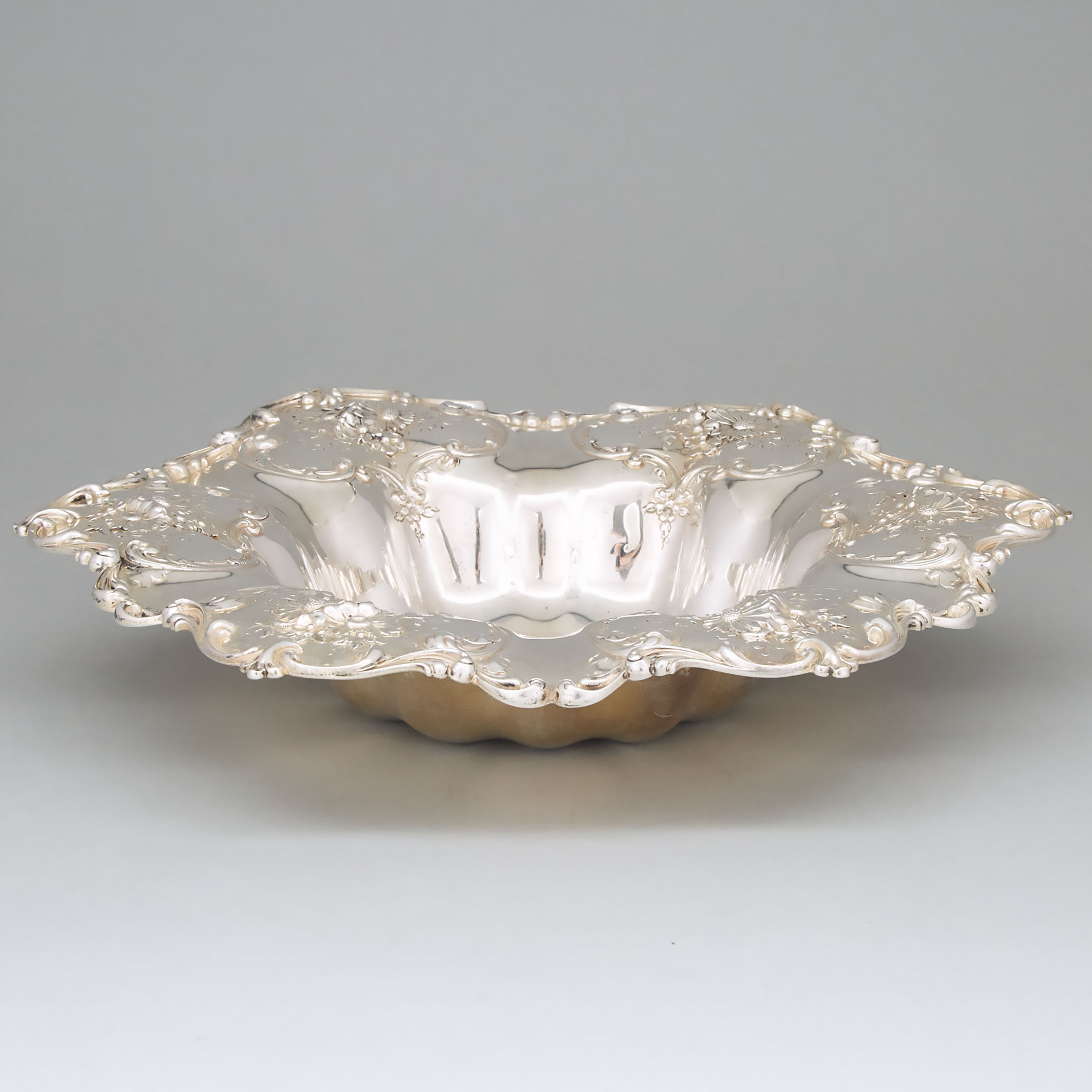 American Silver Shaped Circular Bowl, J.E. Caldwell & Co., Philadelphia, Pa., early 20th century