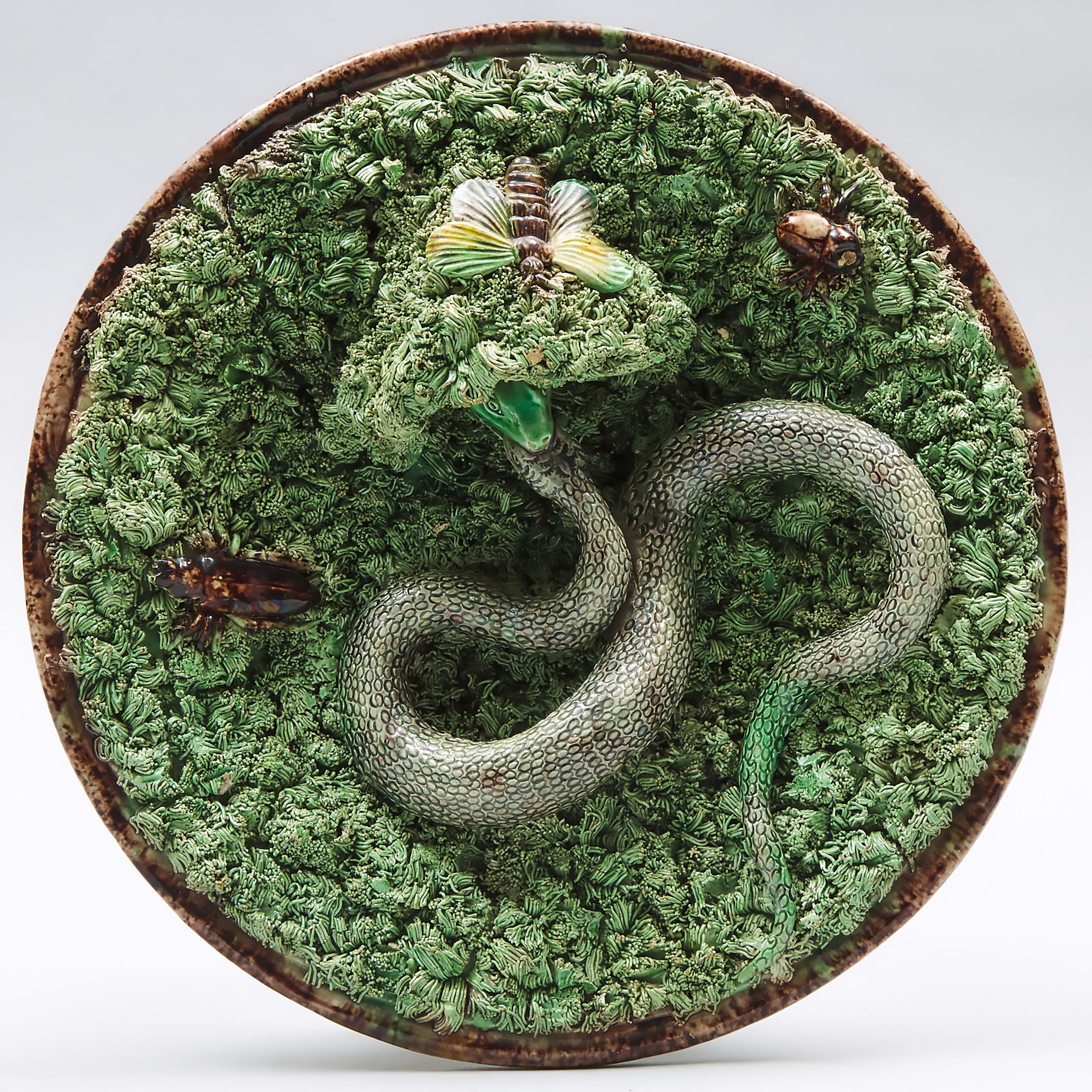 Mafra Majolica Palissy-Style Circular Wall Plaque, late 19th century