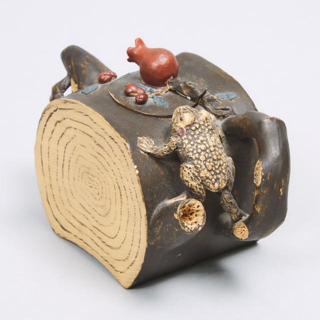Chinese Yixing Zisha Trunk Form Teapot, 20th century
