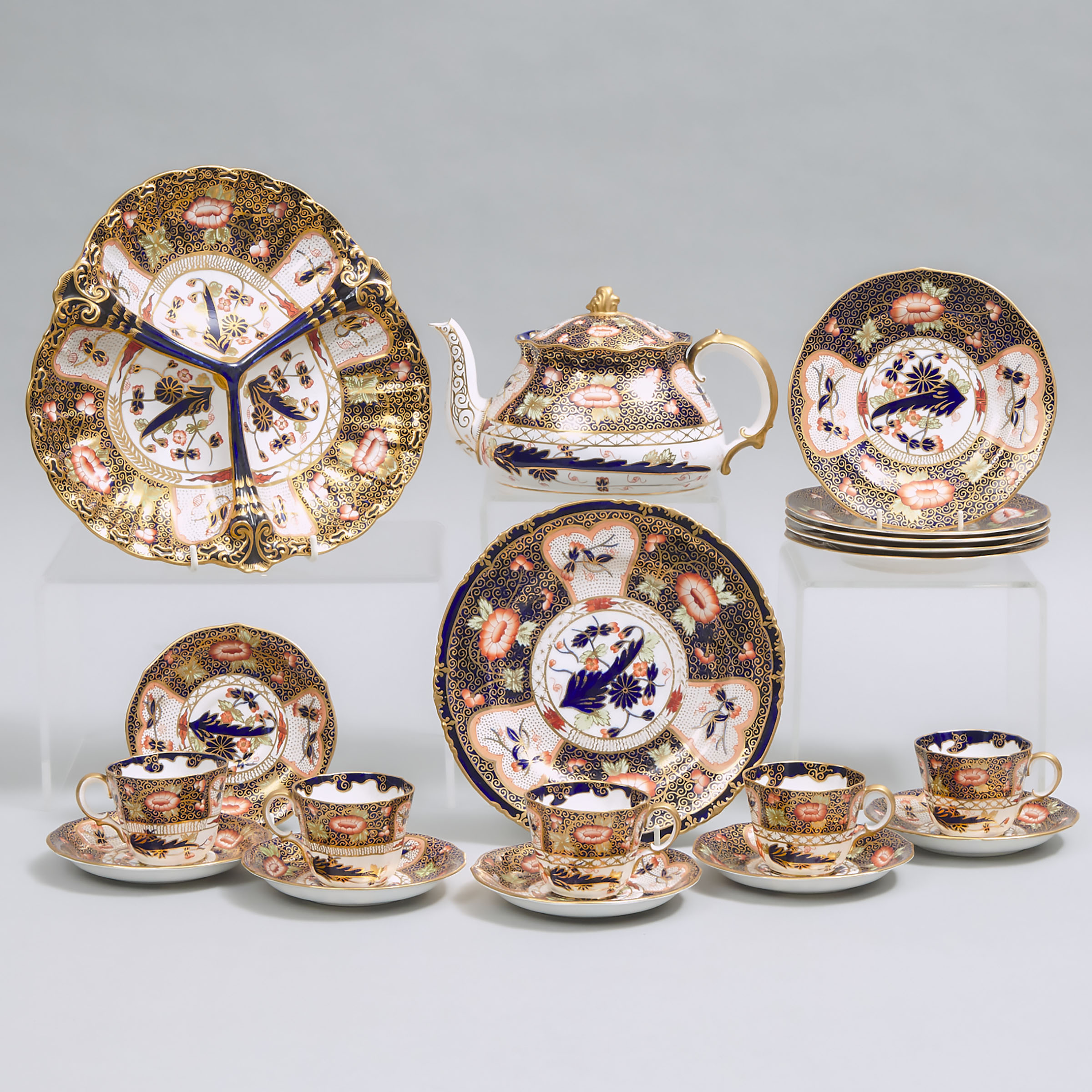 Royal Crown Derby 'Imari' (4591) Pattern Tea Service, 20th century