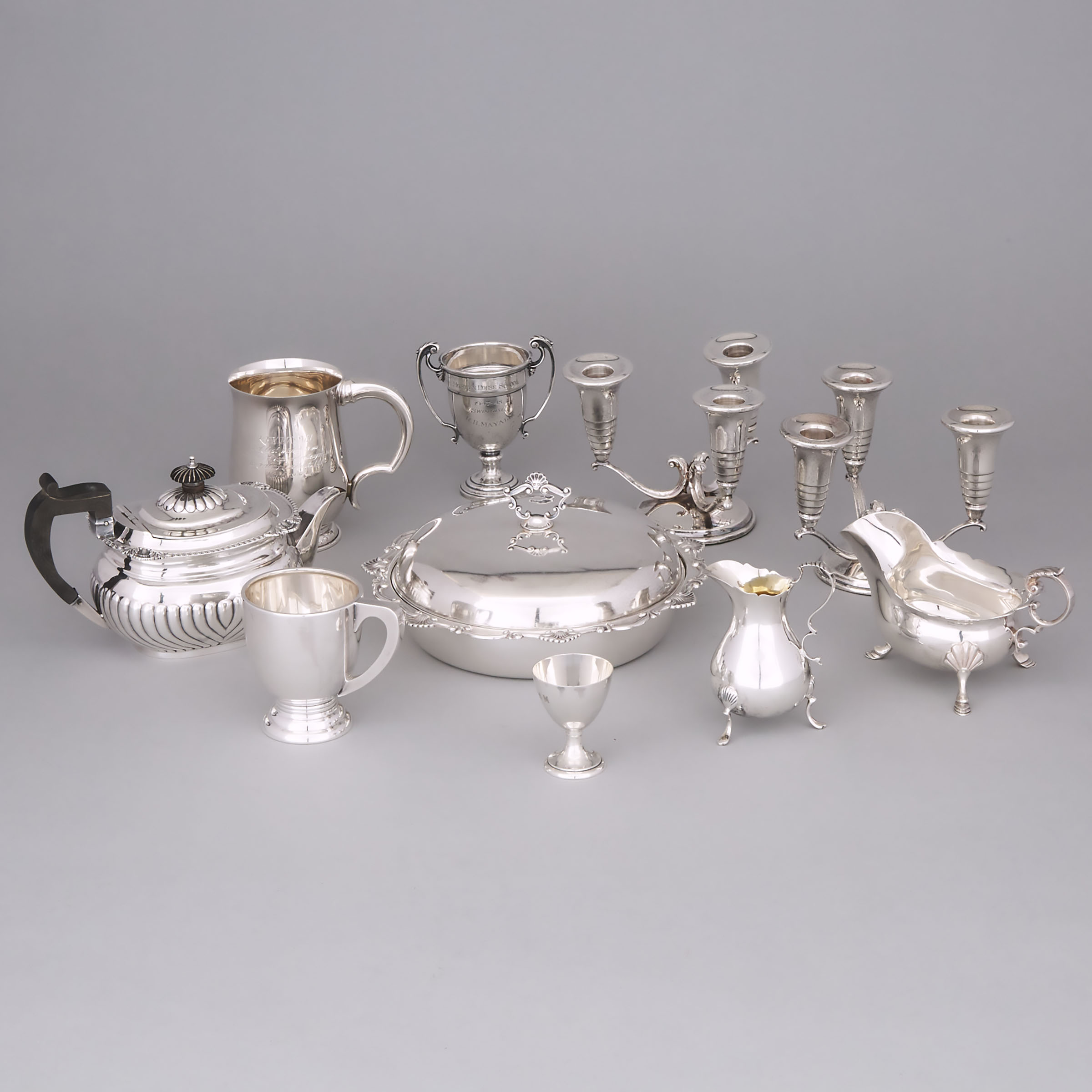 Group of English Silver, late 19th/20th century