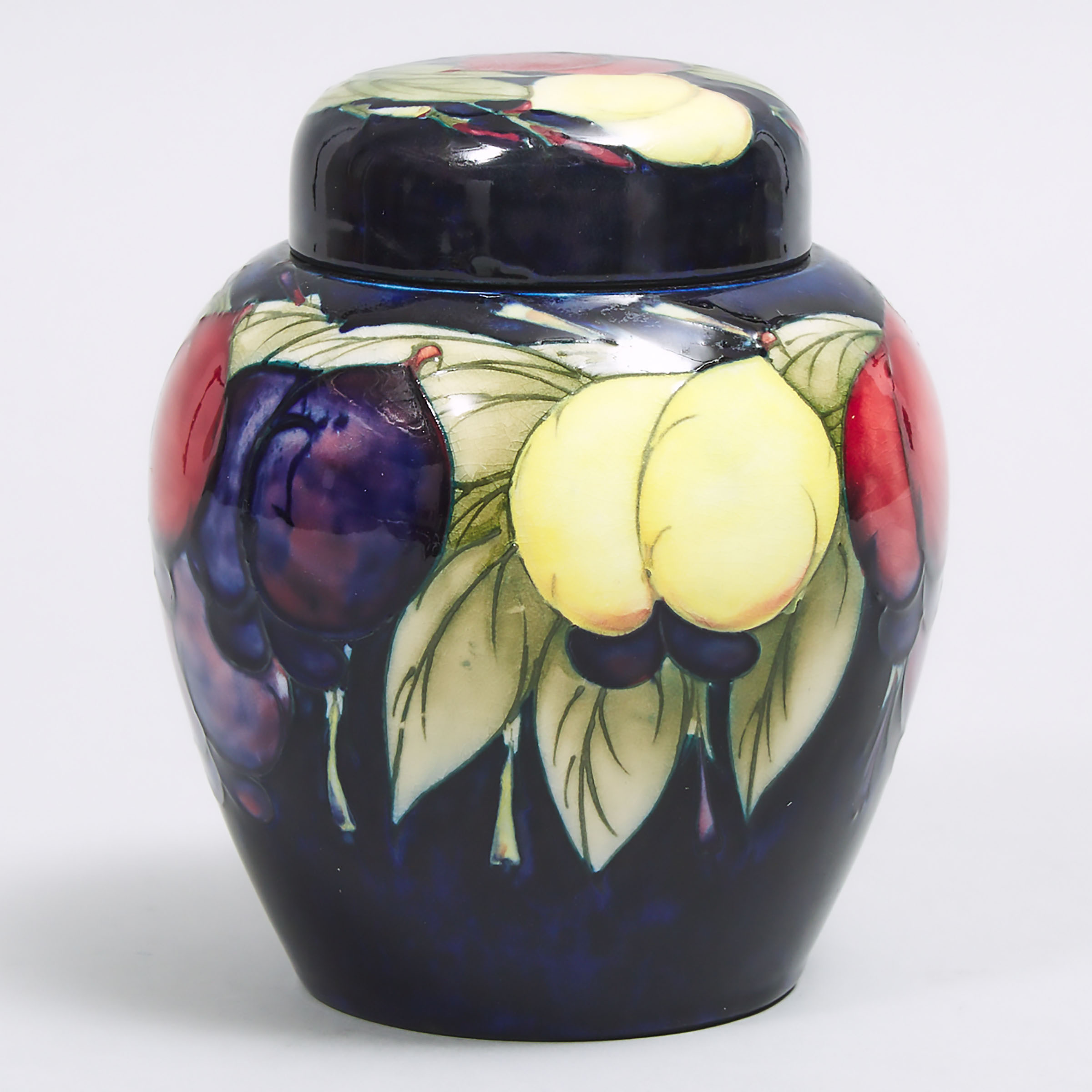 Moorcroft Wisteria Ginger Jar and Cover, c.1925
