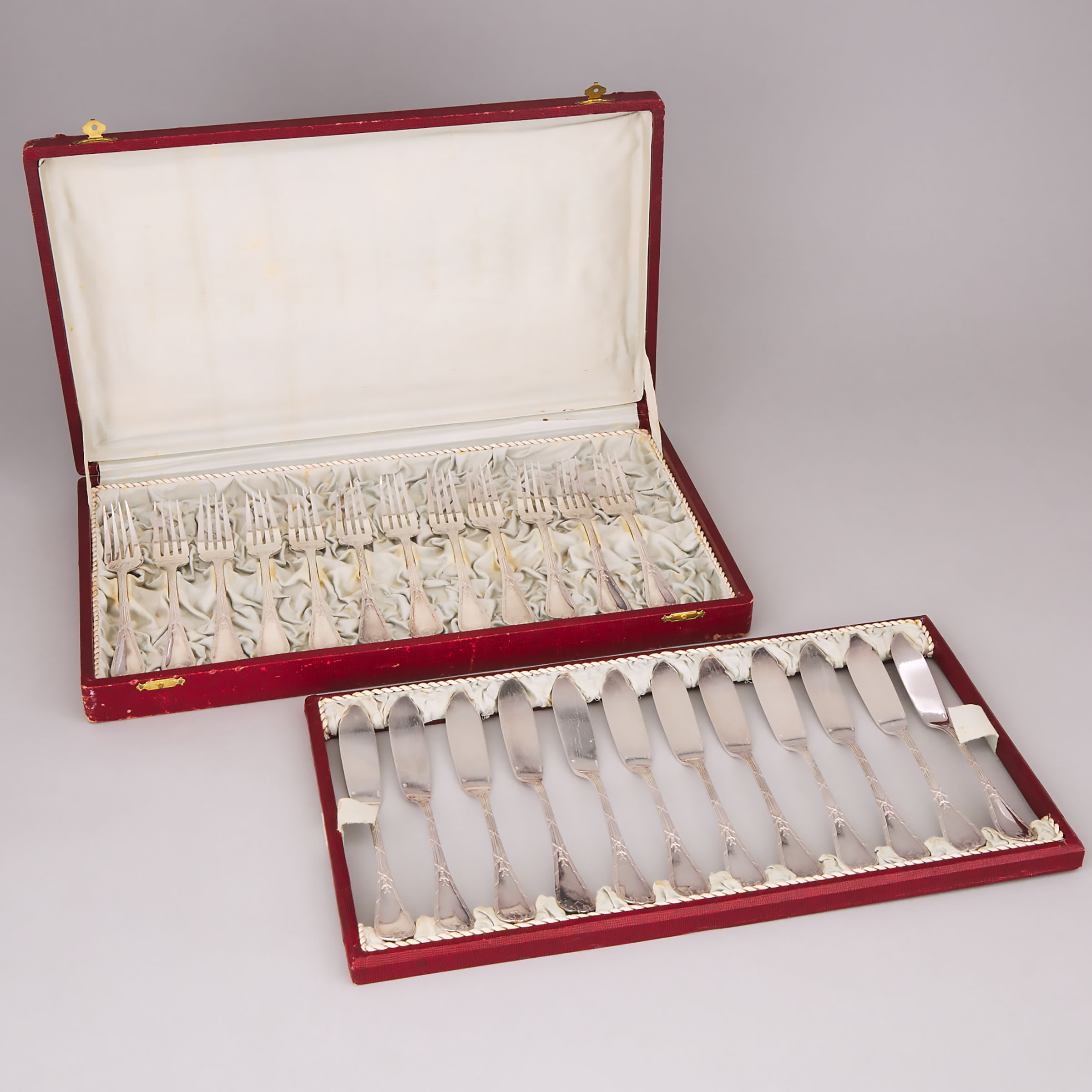 French Silver Plated Fish Flatware Service, Christofle, 20th century