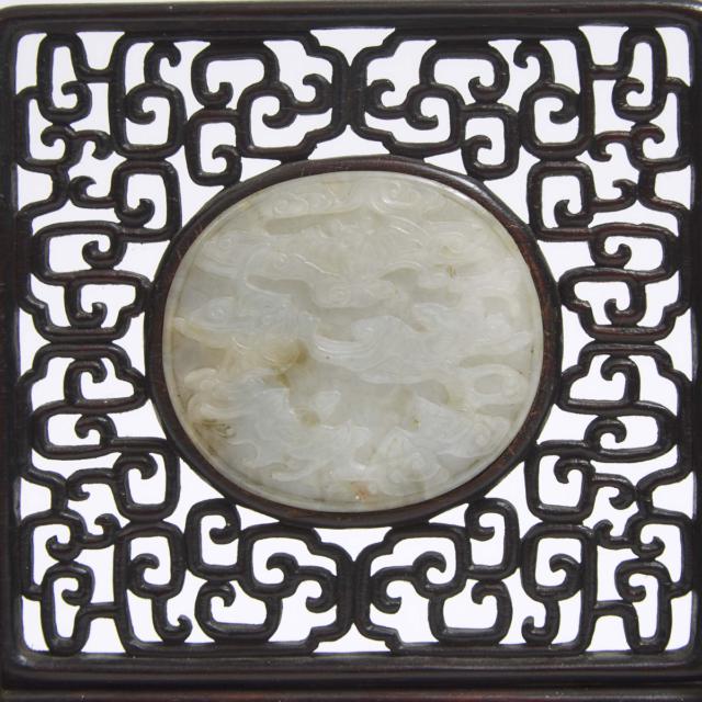 A White Jade 'Bats' Inset Table Screen, Late Qing Dynasty