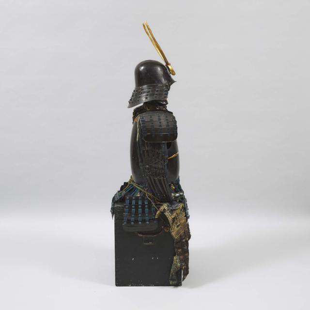 A Suit of Black Lacquer Samurai Armour (Tosei Gusoku), Momoyama (1573-1615) to Edo Period (1615-1868)