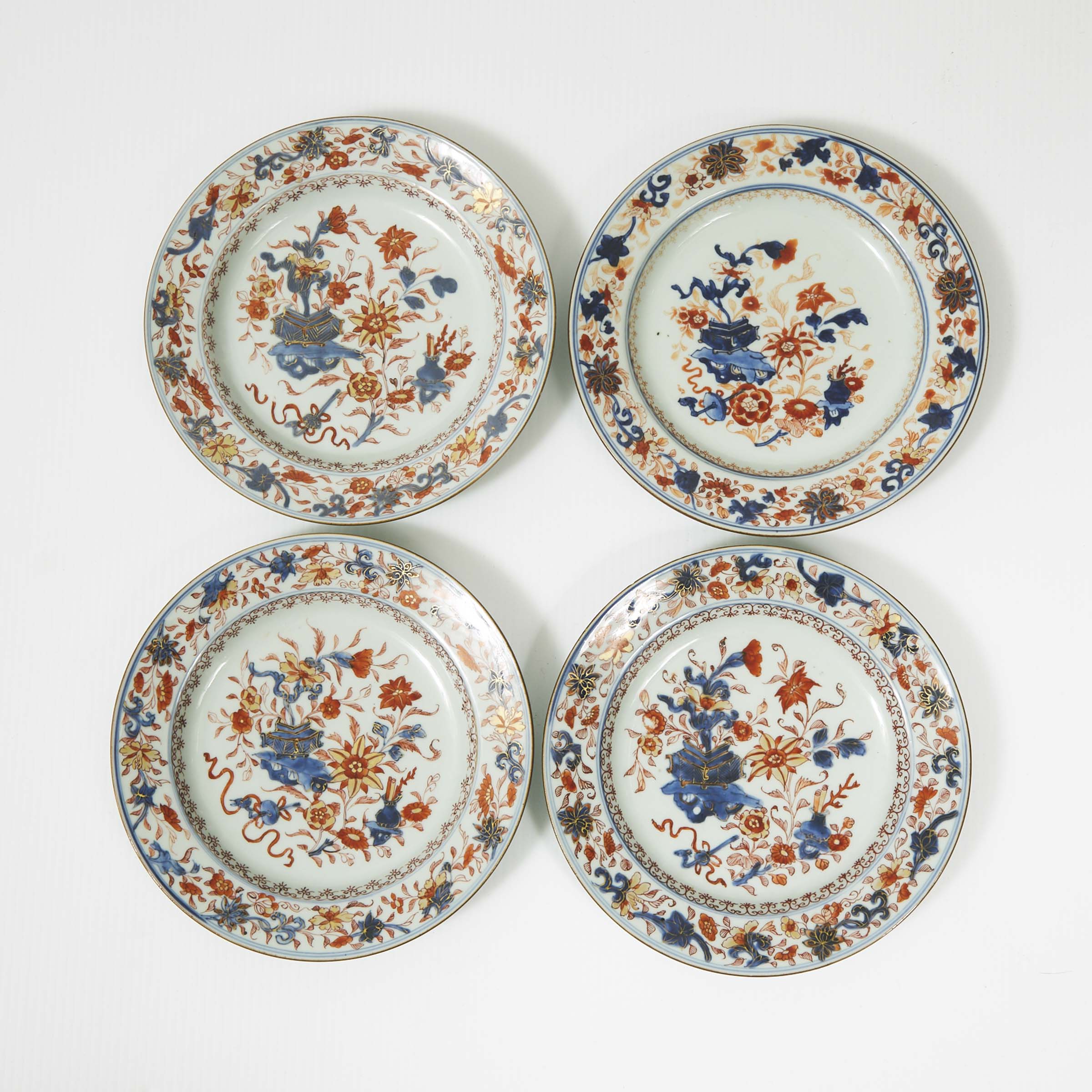 A Set of Four Chinese Imari Plates, Kangxi Period, 17th/18th Century