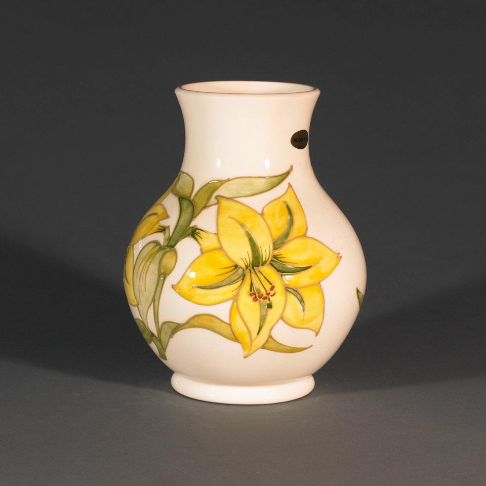 Moorcroft Bermuda Lily Vase, 25/200, 1984
