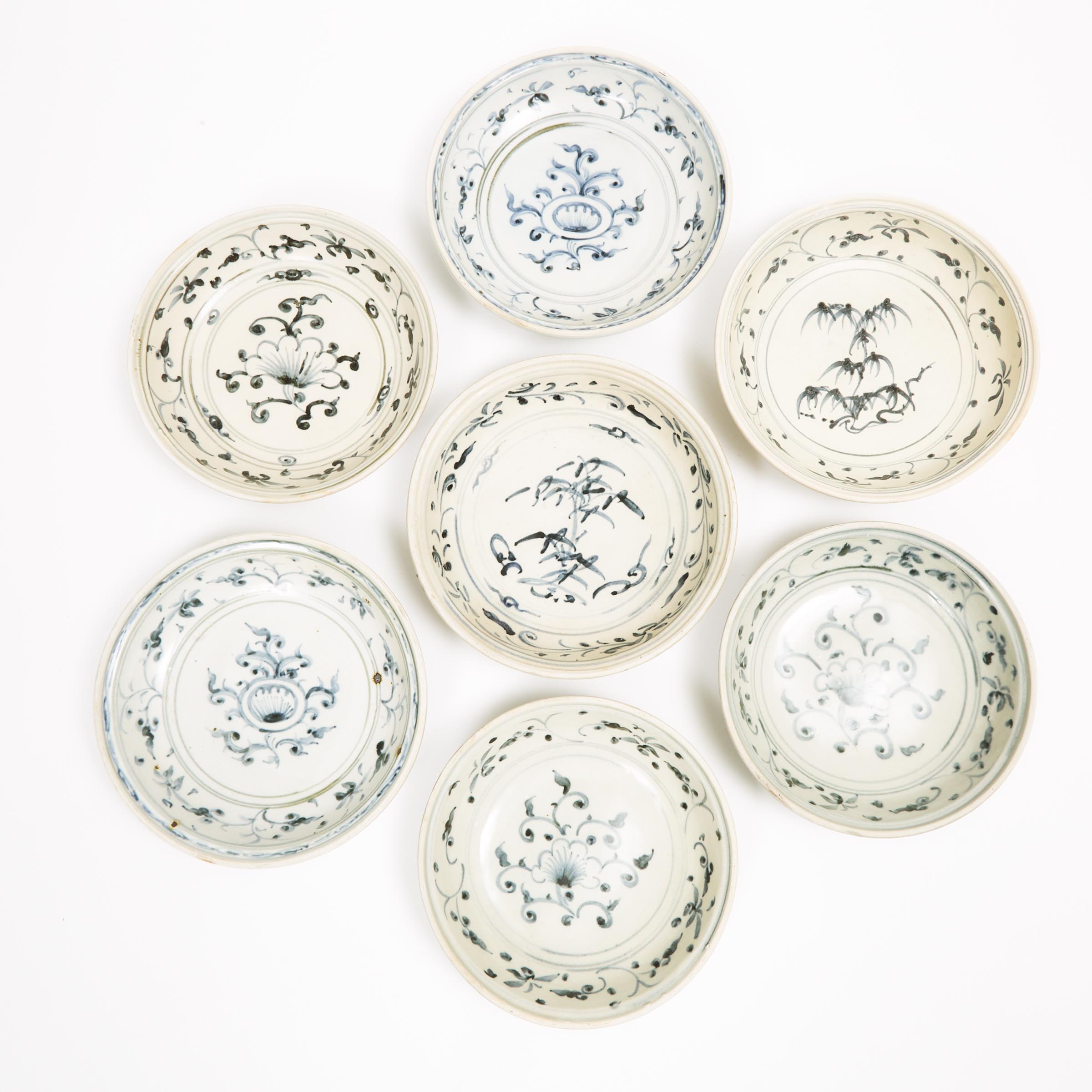 A Group of Seven 'Hoi An Hoard' Vietnamese Blue and White Circular Dishes, 15th Century