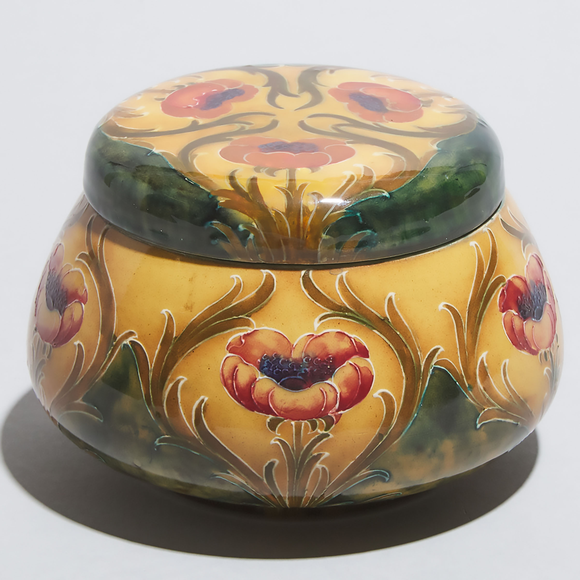 Macintyre Moorcroft Florian Poppy Covered Jar, c.1905