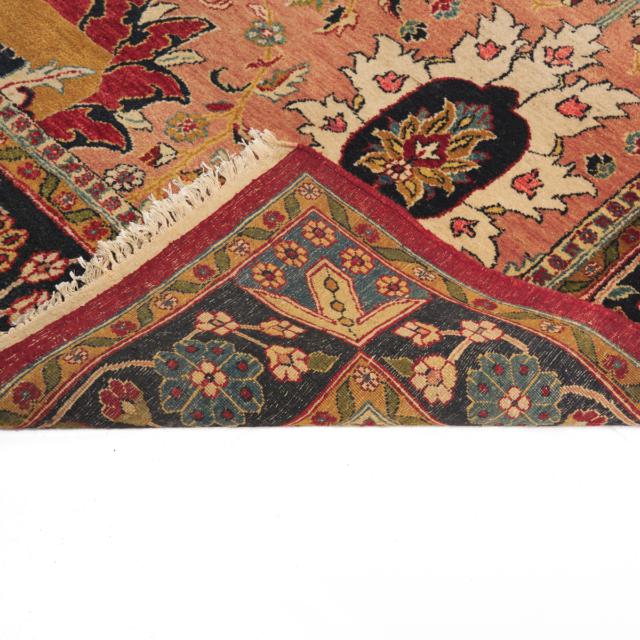 Modern Indian Agra Carpet