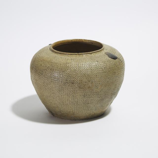 An Ash-Glazed Pottery Jar, Warring States Period (475-221 BC)