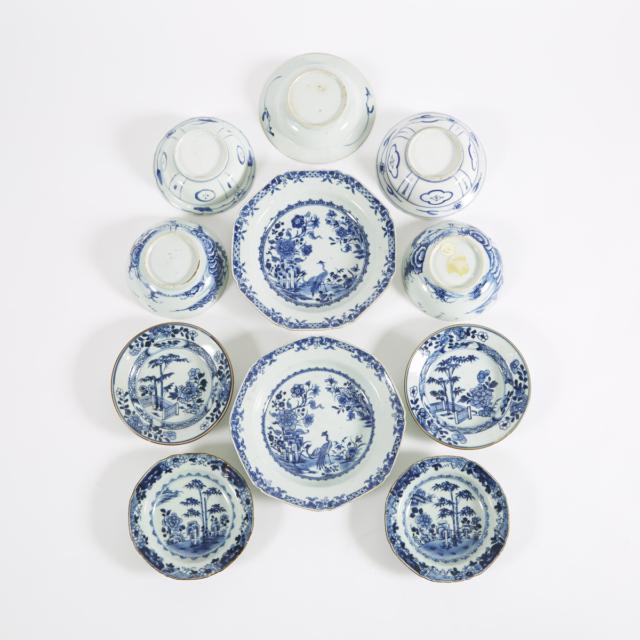 A Group of Eleven Export Blue and White Dishes, 17th/18th Century