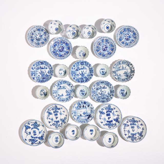 A Group of Twenty-Eight Blue and White Cups and Saucers, Kangxi Period (1662-1722)