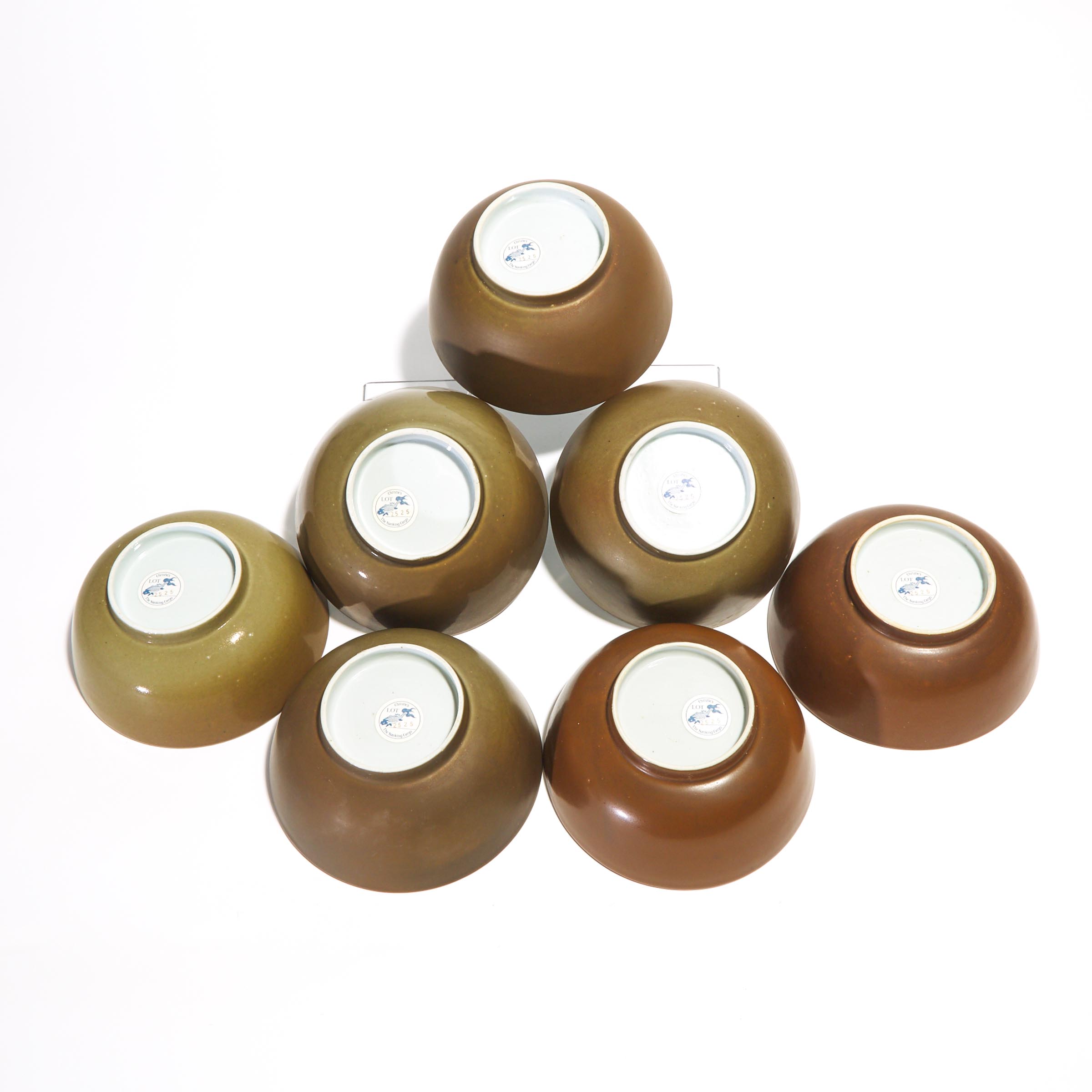 A Set of Seven 'Batavian' Floral Large Bowls from the Nanking Cargo, Qianlong Period, Circa 1750