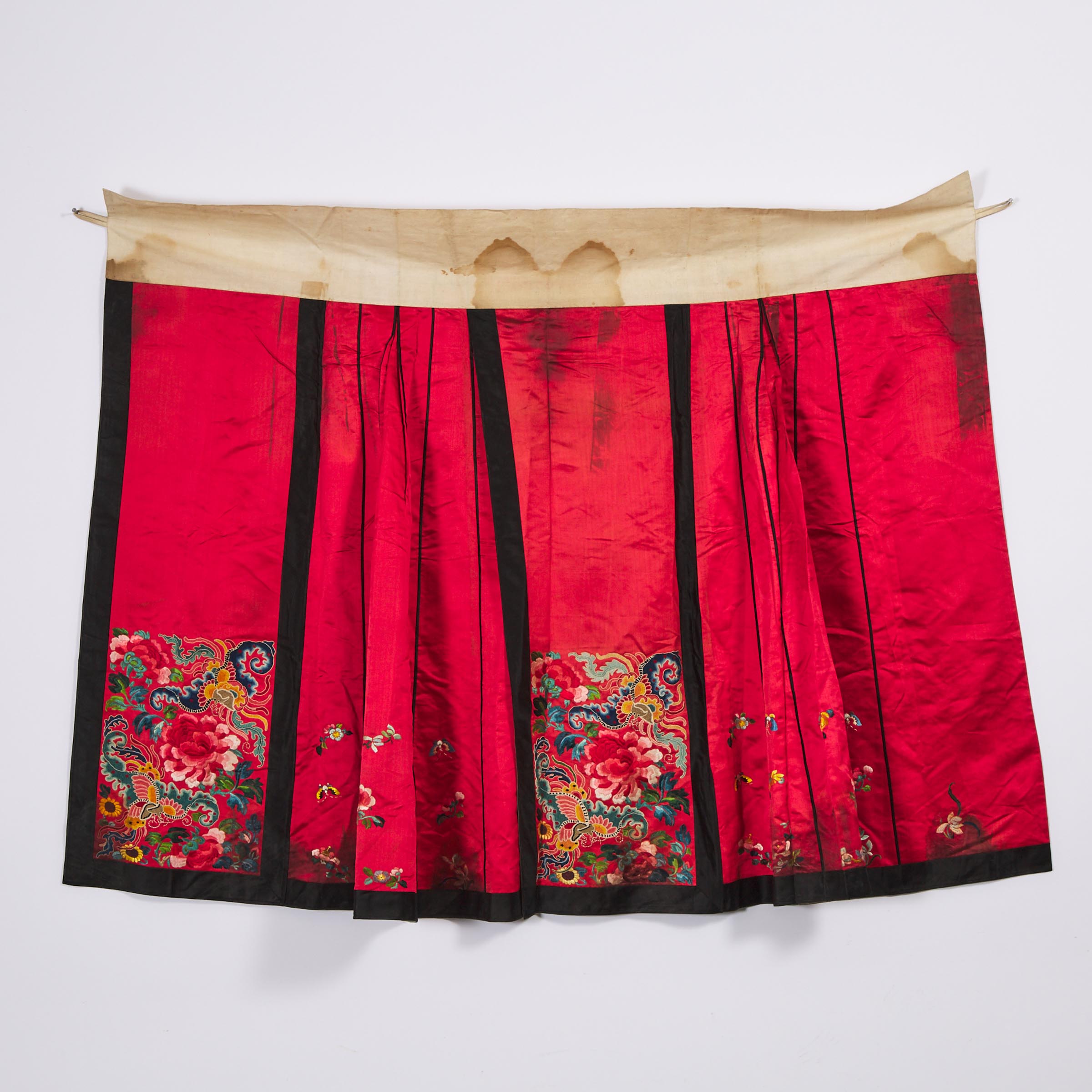 A Chinese Embroidered Red Silk Skirt, Late Qing Dynasty