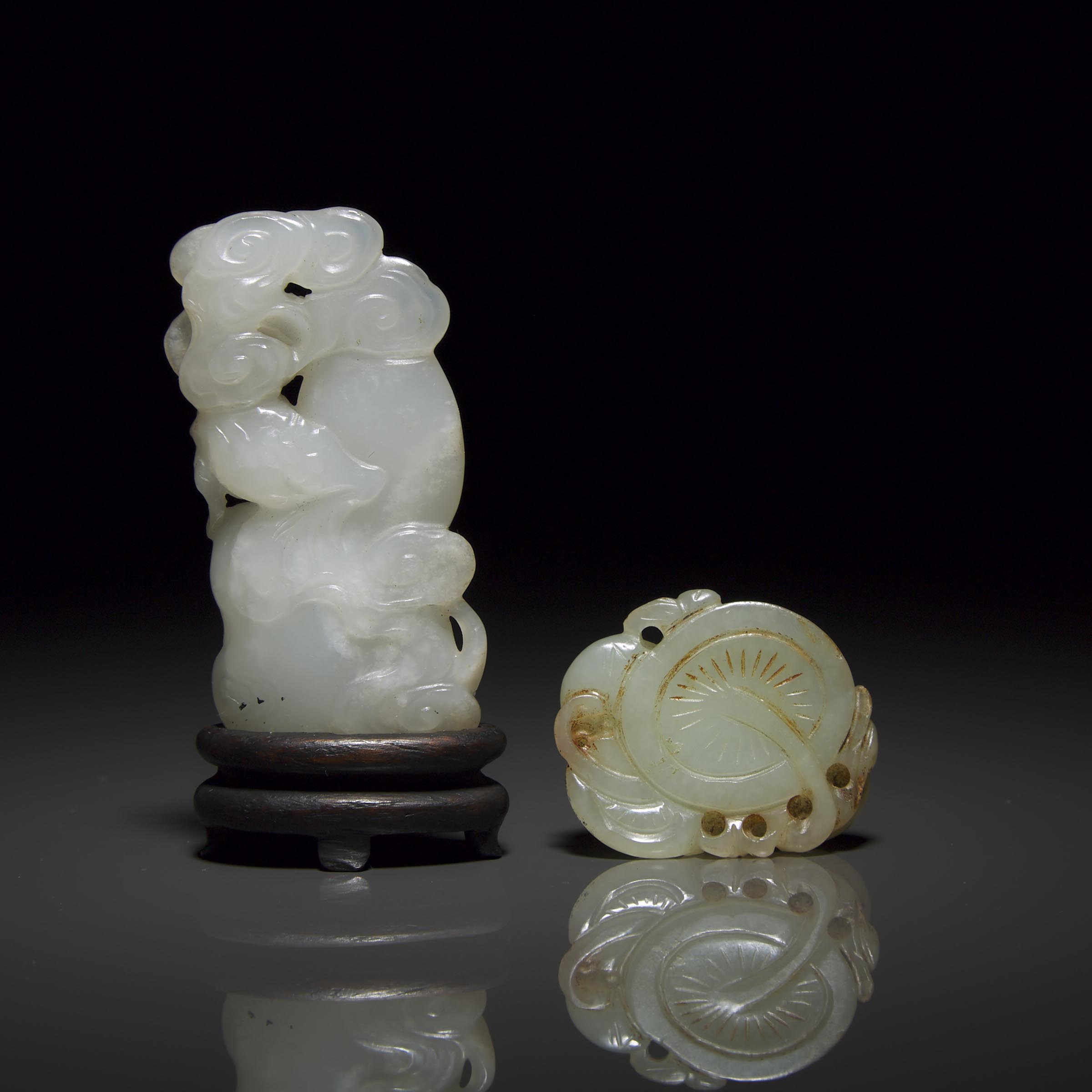 A White Jade Double-Gourd Carving, together with a Pale Celadon Jade Pendant of Mushrooms, Qing Dynasty