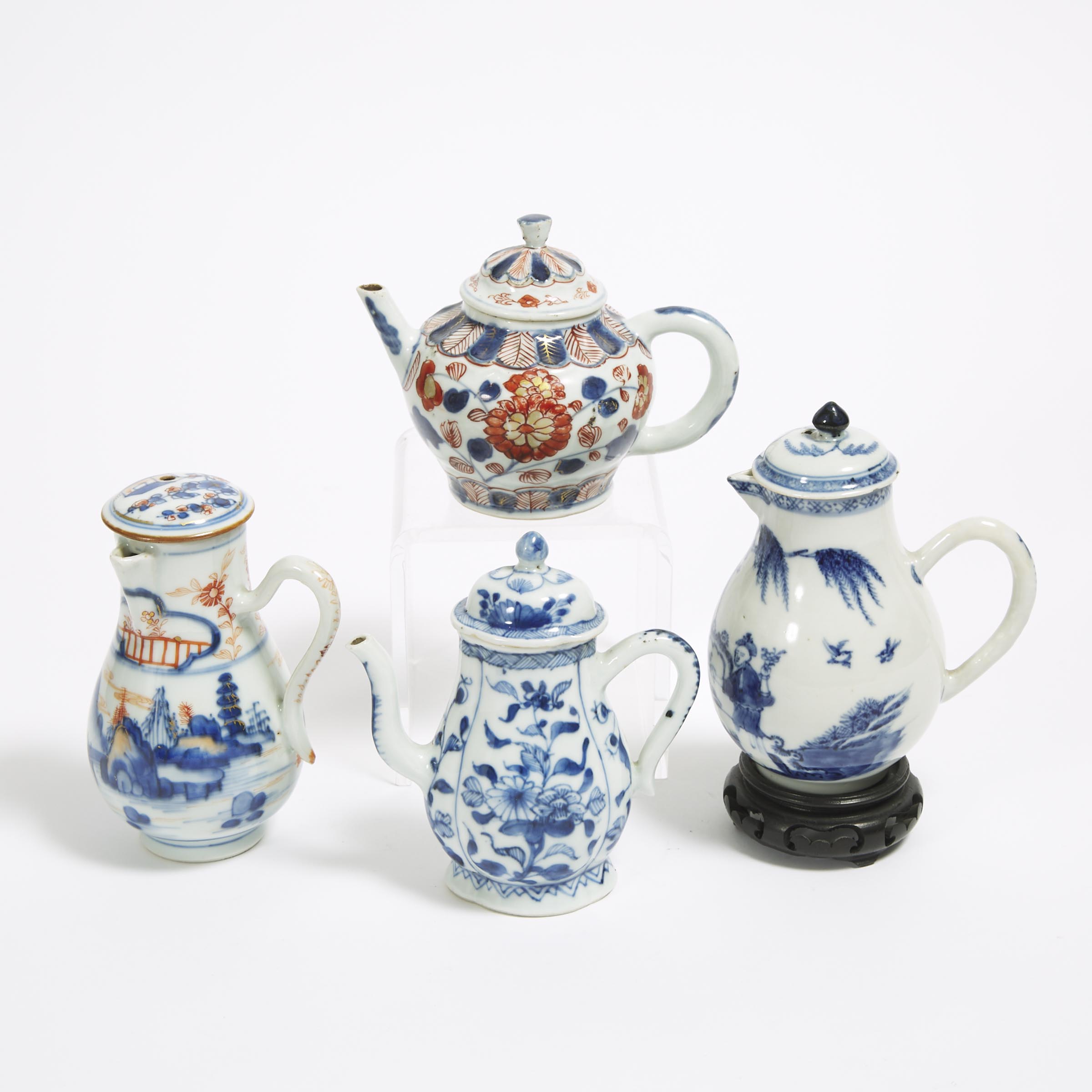 A Group of Four Blue and White Teapot and Creamers, 18th/19th Century
