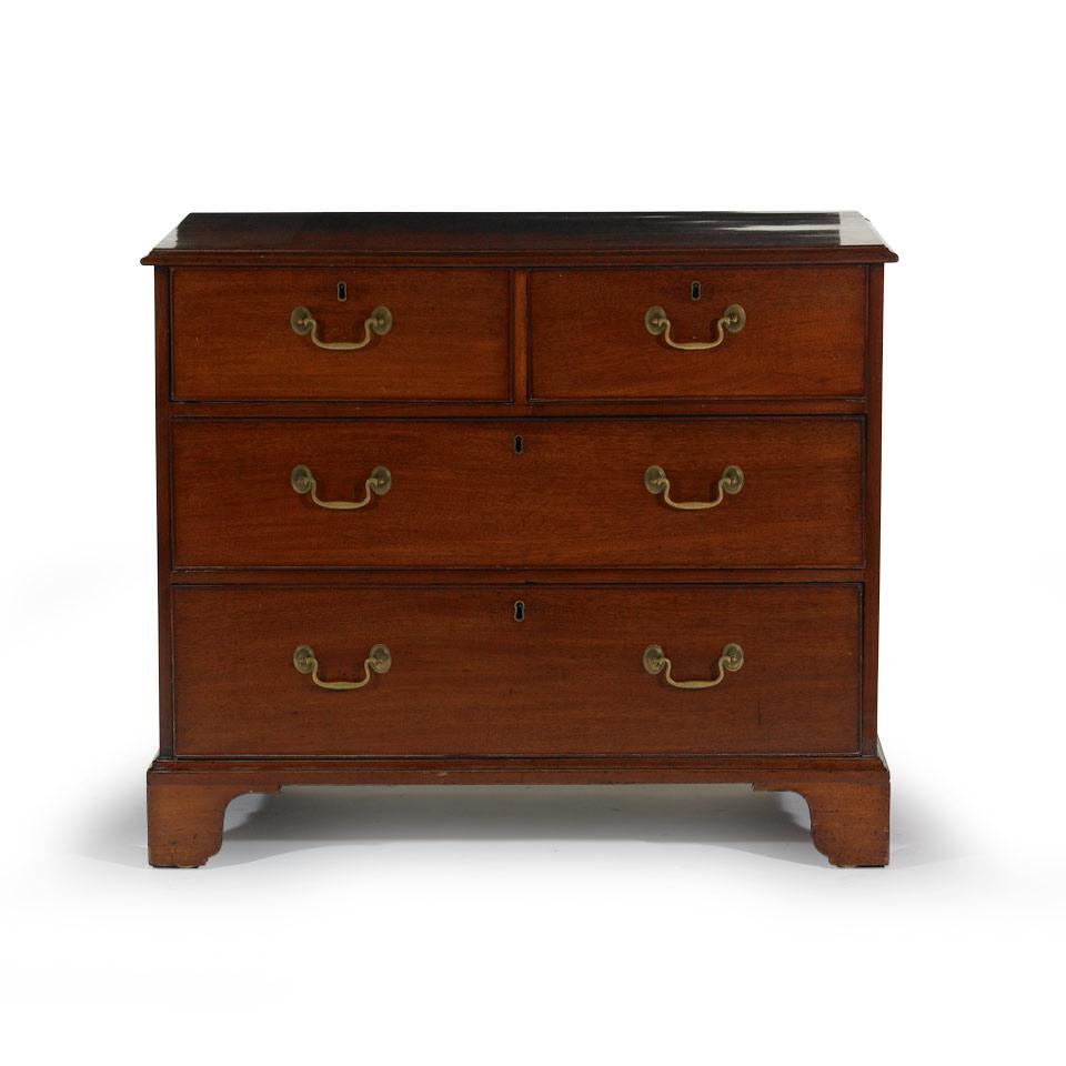 George III Mahogany Straight-Front Chest of Drawers