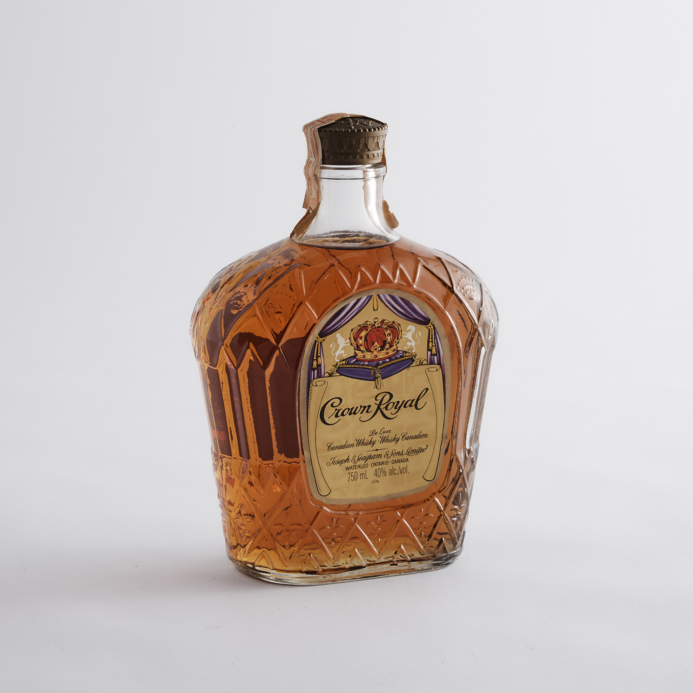CROWN ROYAL DELUXE CANADIAN WHISKY (ONE 750 ML)