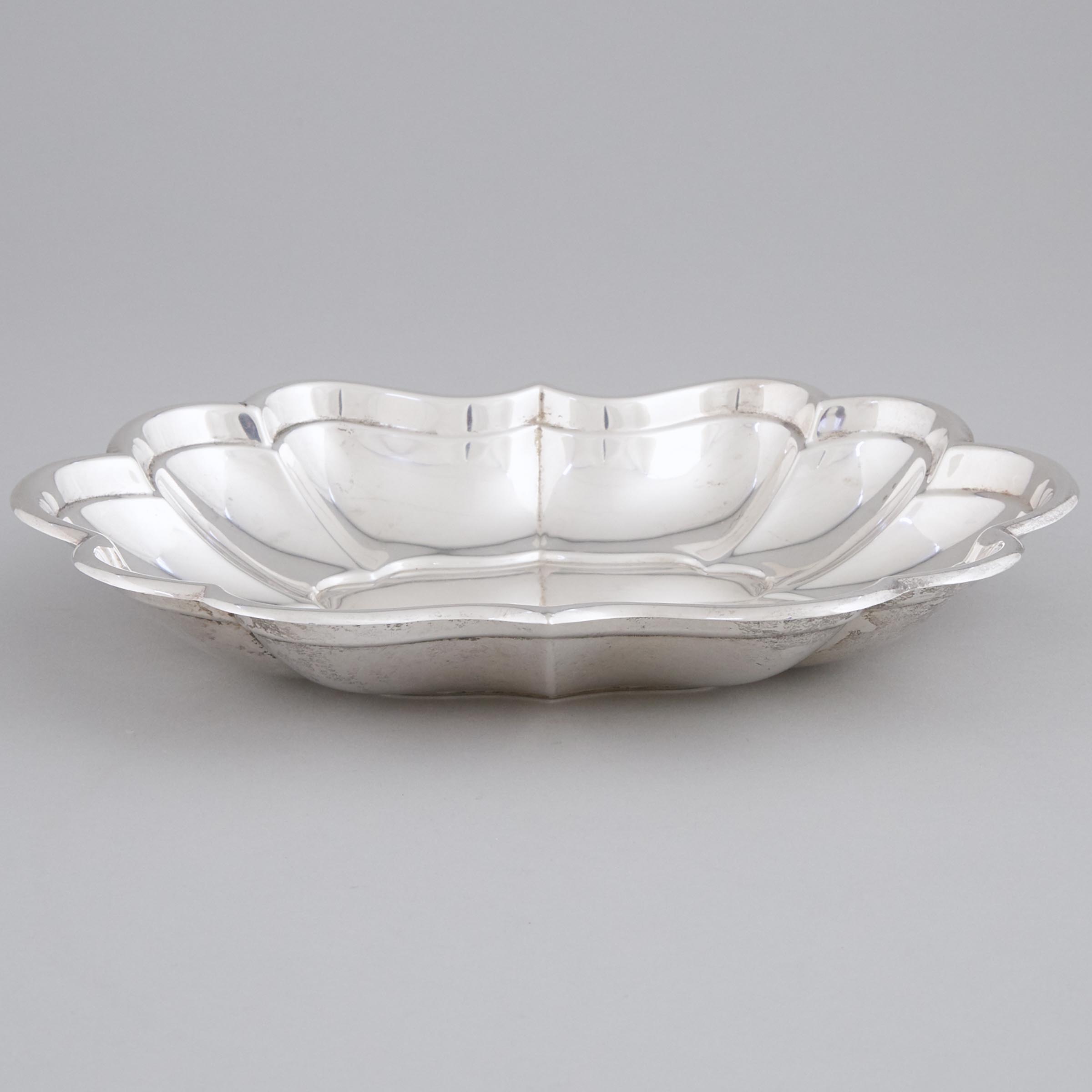 American Silver 'Windsor' Lobed Oval Dish, Reed & Barton, Taunton, Mass., 20th century