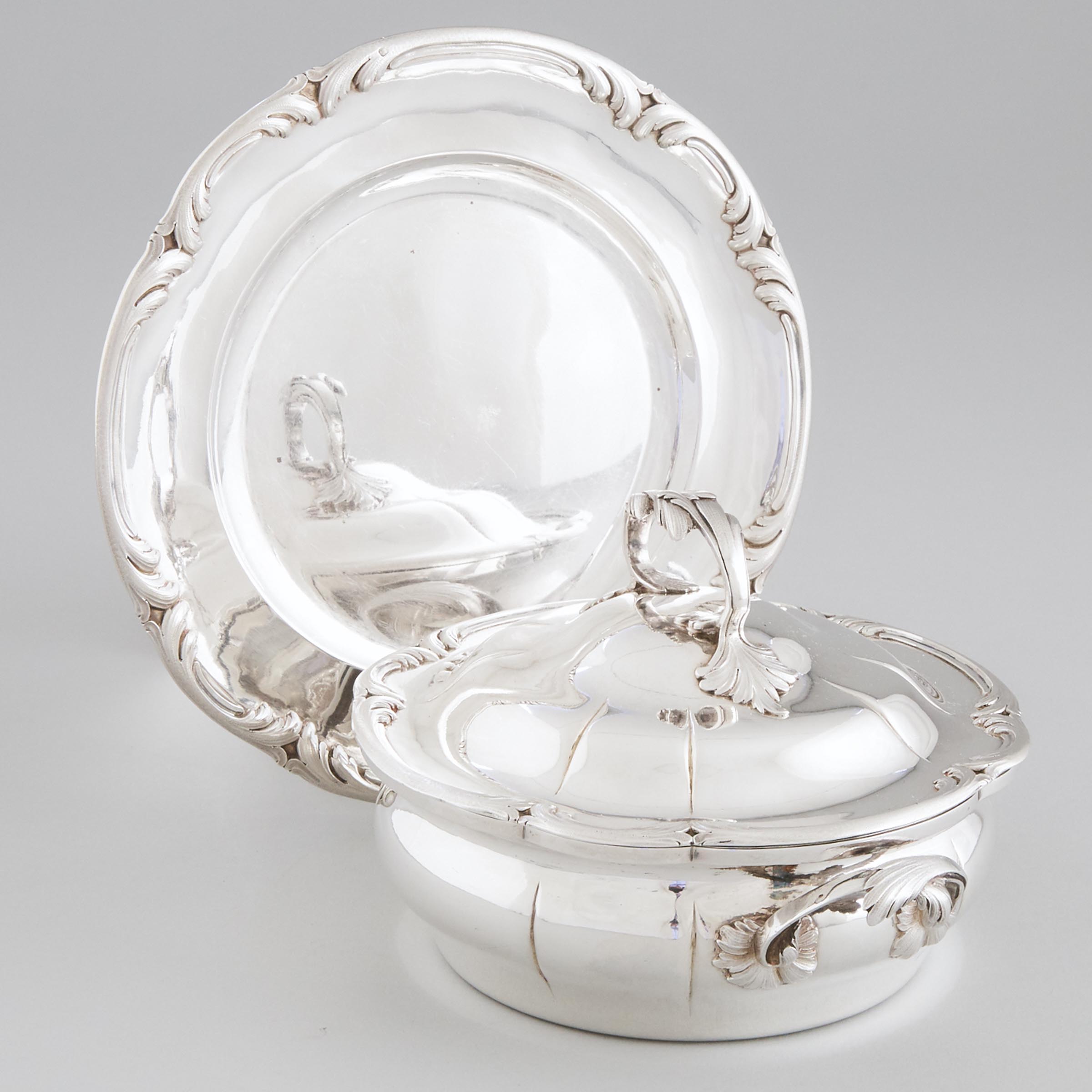 French Silver Two-Handled Covered Bowl and Stand, Odiot, Paris, late 19th century 
