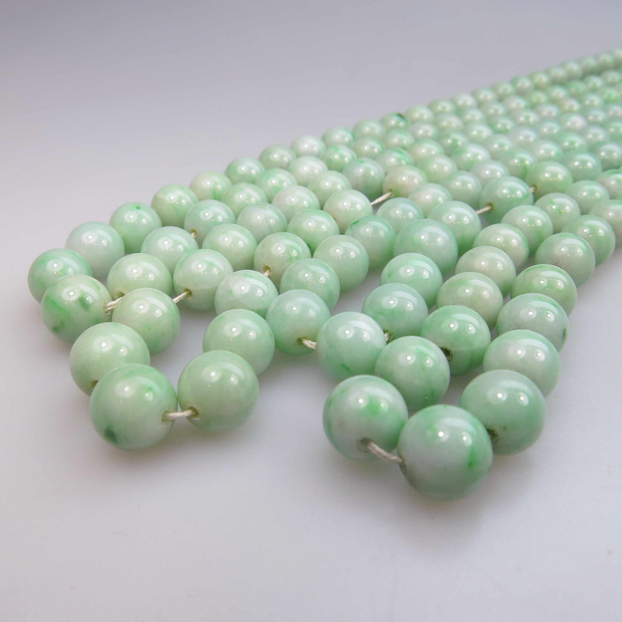 4 Graduated Strands Of Jadeite Beads