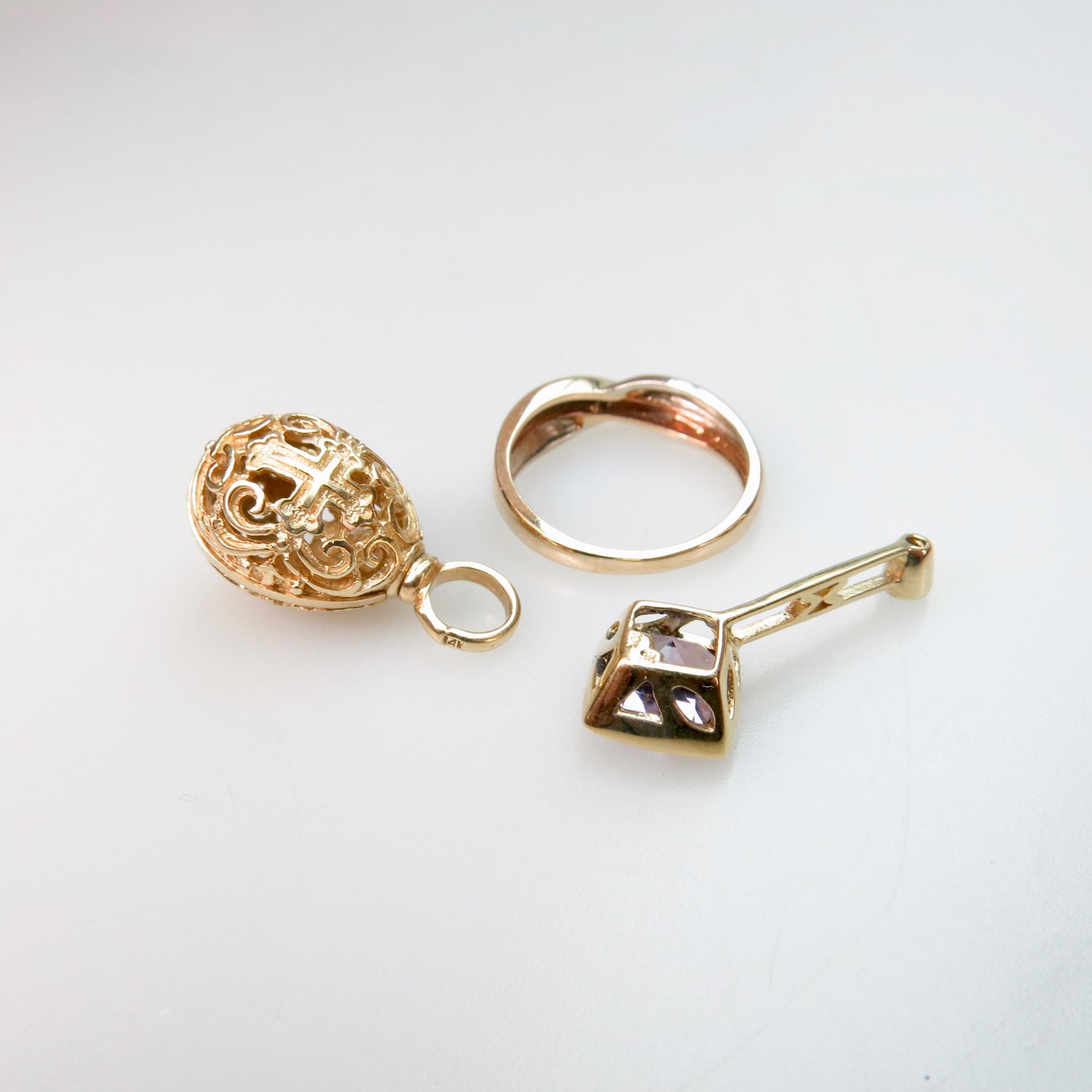 3 Pieces Of Yellow Gold Jewellery