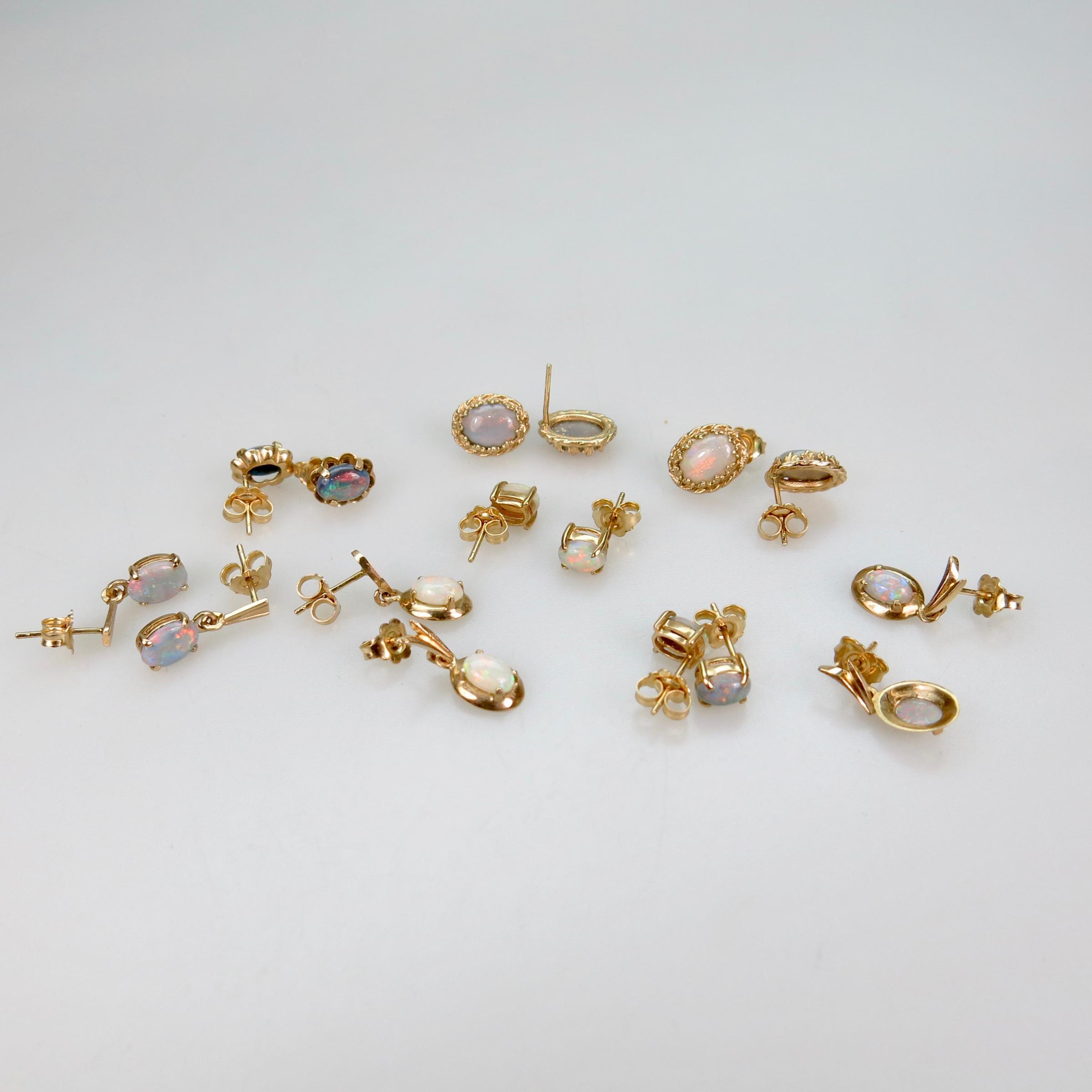 8 Pairs of Small Yellow Gold Earrings