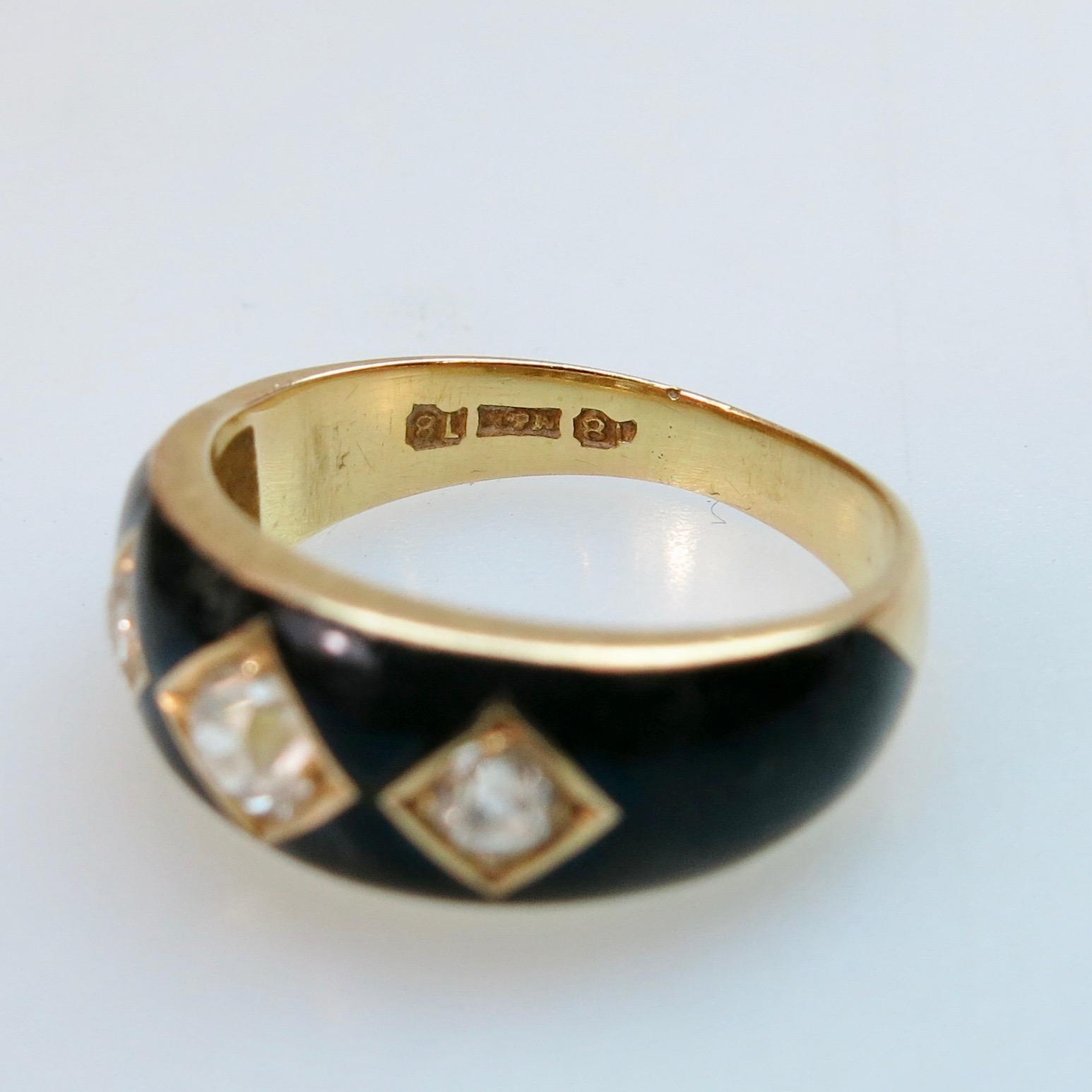 English 18k Yellow Gold Ring