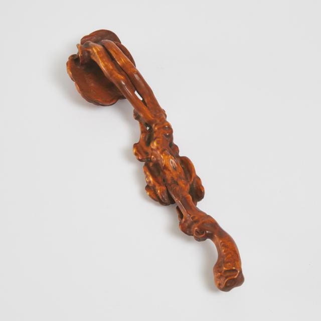 A Chinese Boxwood Ruyi Sceptre, 19th/20th Century