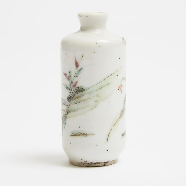 A Famille Rose ‘Figural’ Snuff Bottle, 19th Century 