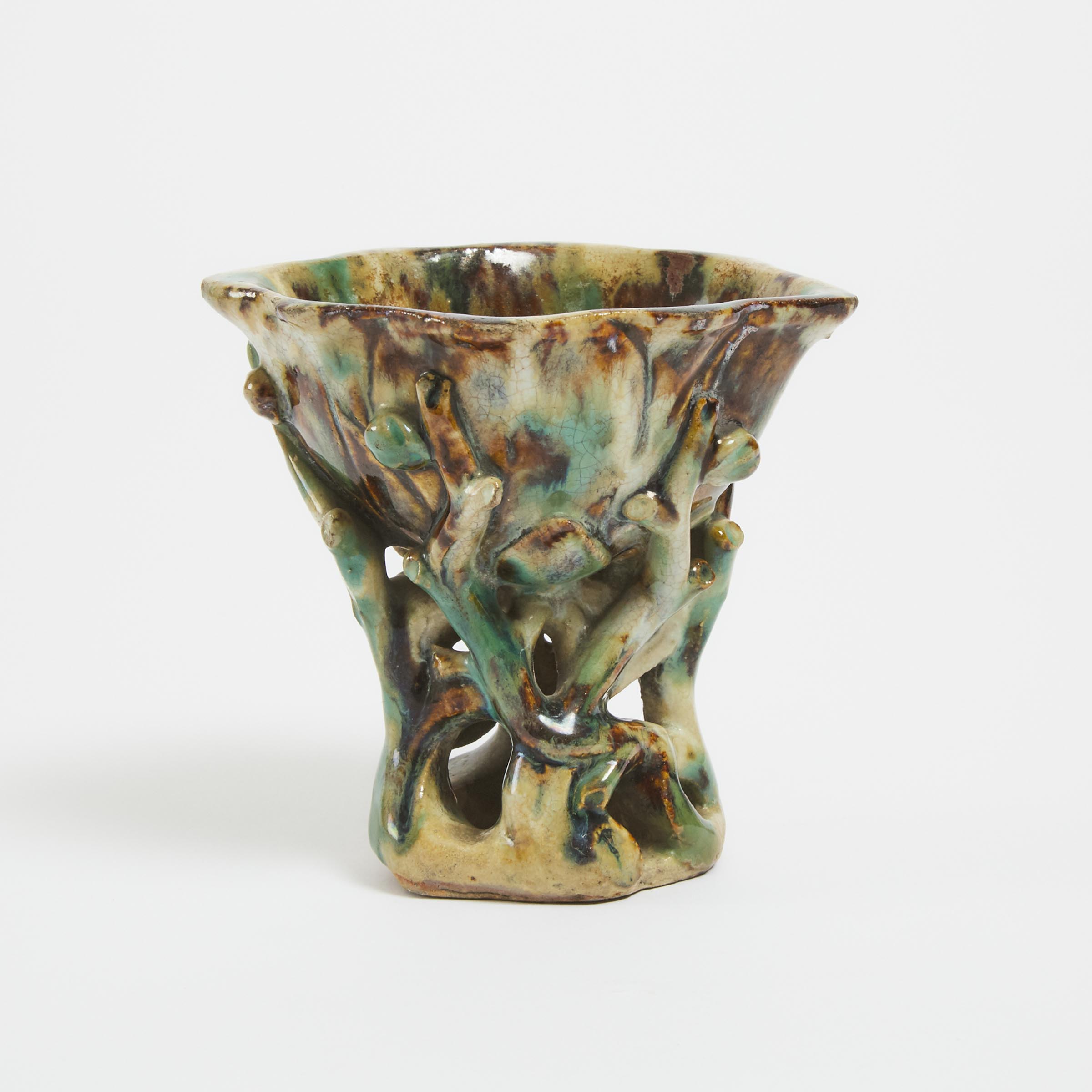 An 'Egg and Spinach' Glazed Libation Cup, Kangxi Period or Later