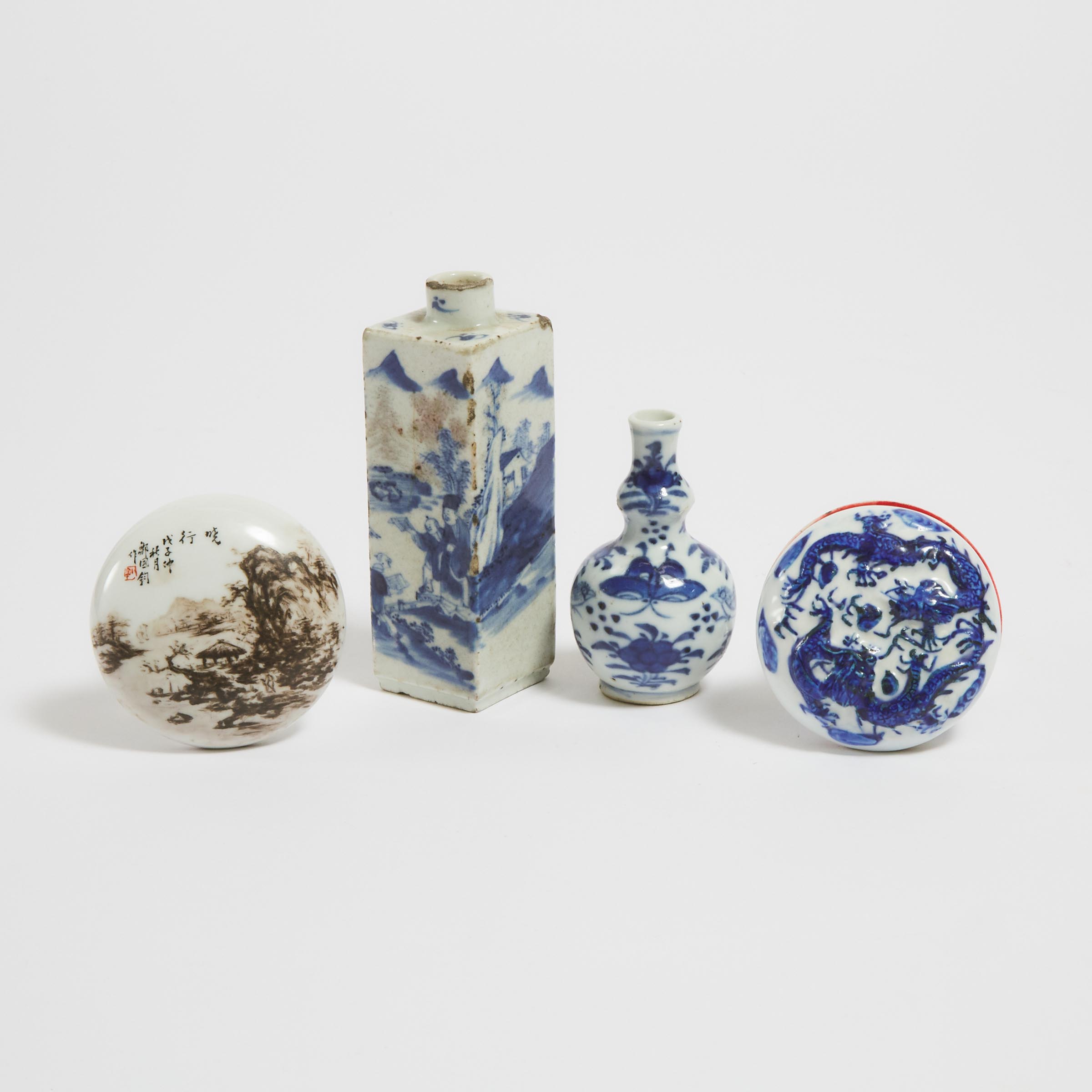 A Group of Four Small Porcelain Wares, 19th/20th Century