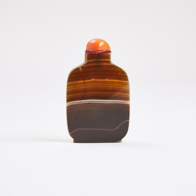 An Unusual Banded Agate Snuff Bottle, 18th/19th Century