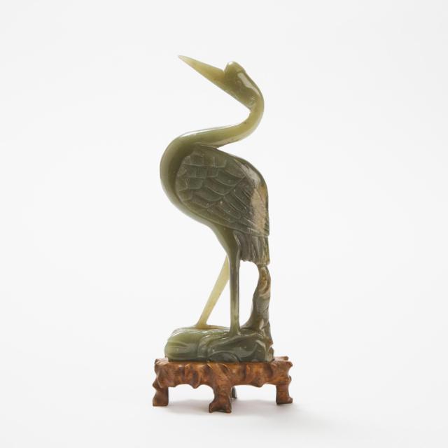 A Spinach Jade Carving of a Crane, Together With a Mughal-Style 'Chrysanthemum' Dish, Late Qing/Republican Period, 19th/20th Century