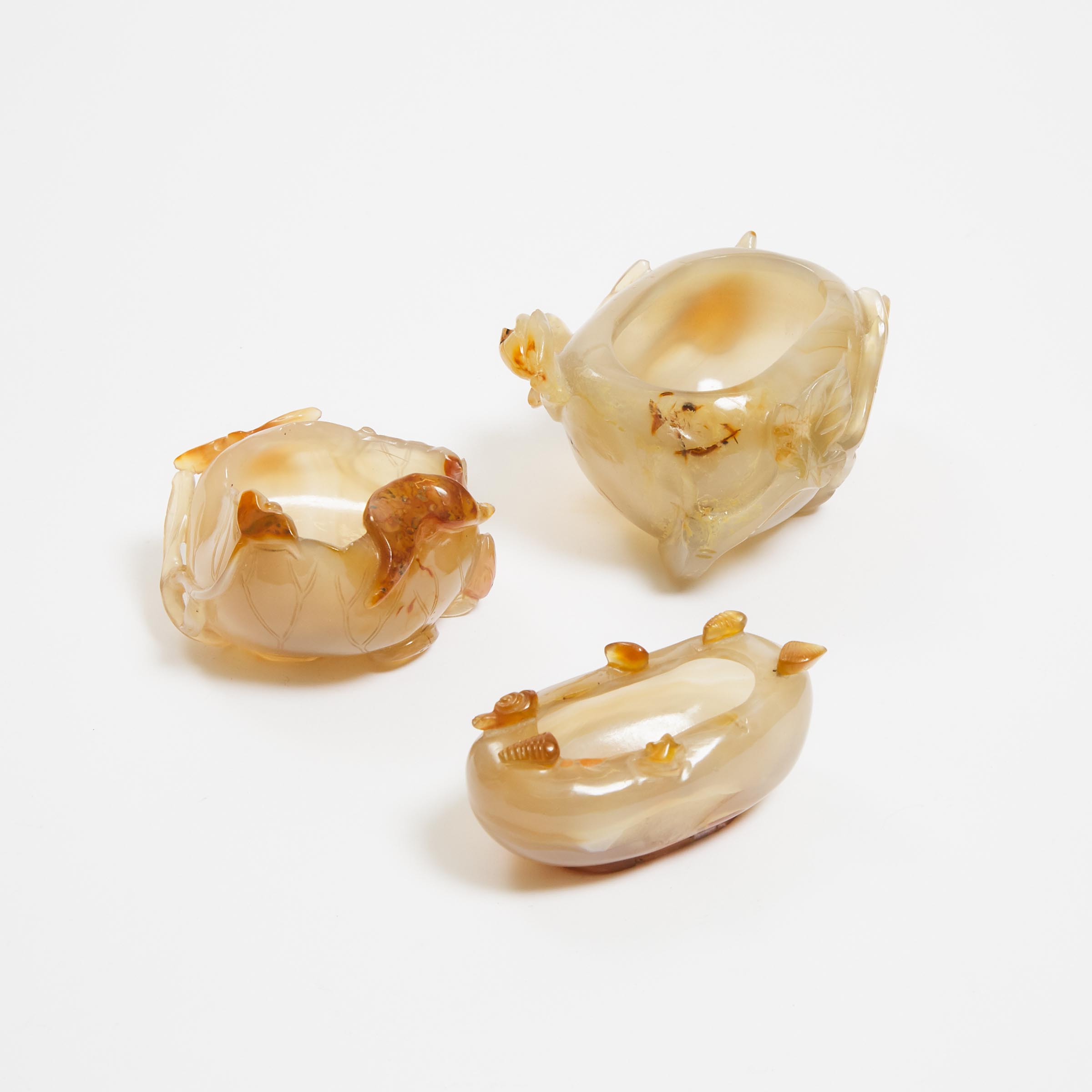 A Group of Three Agate Water Droppers, 19th/20th Century