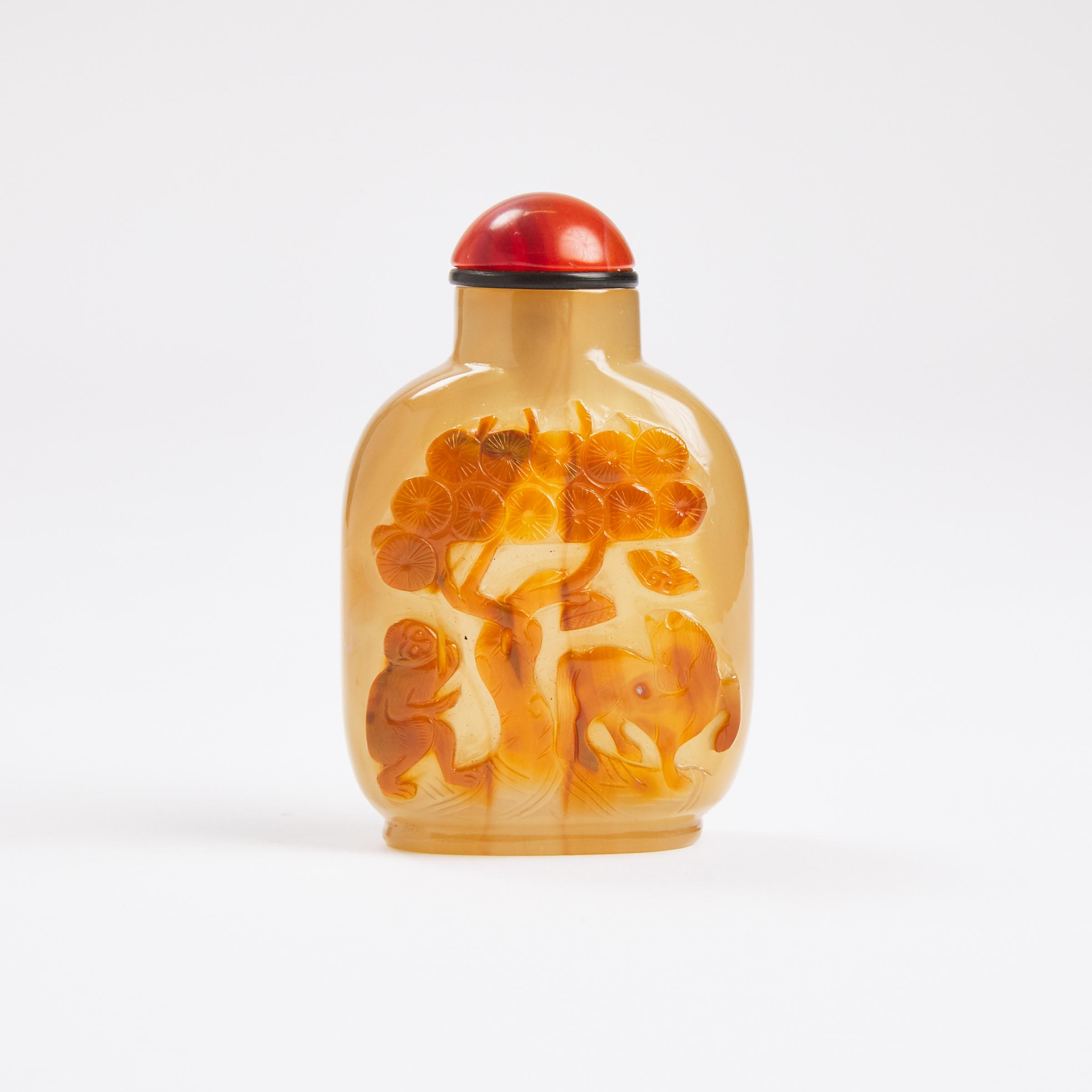 An Agate 'Monkey and Horse' Snuff Bottle, 19th Century