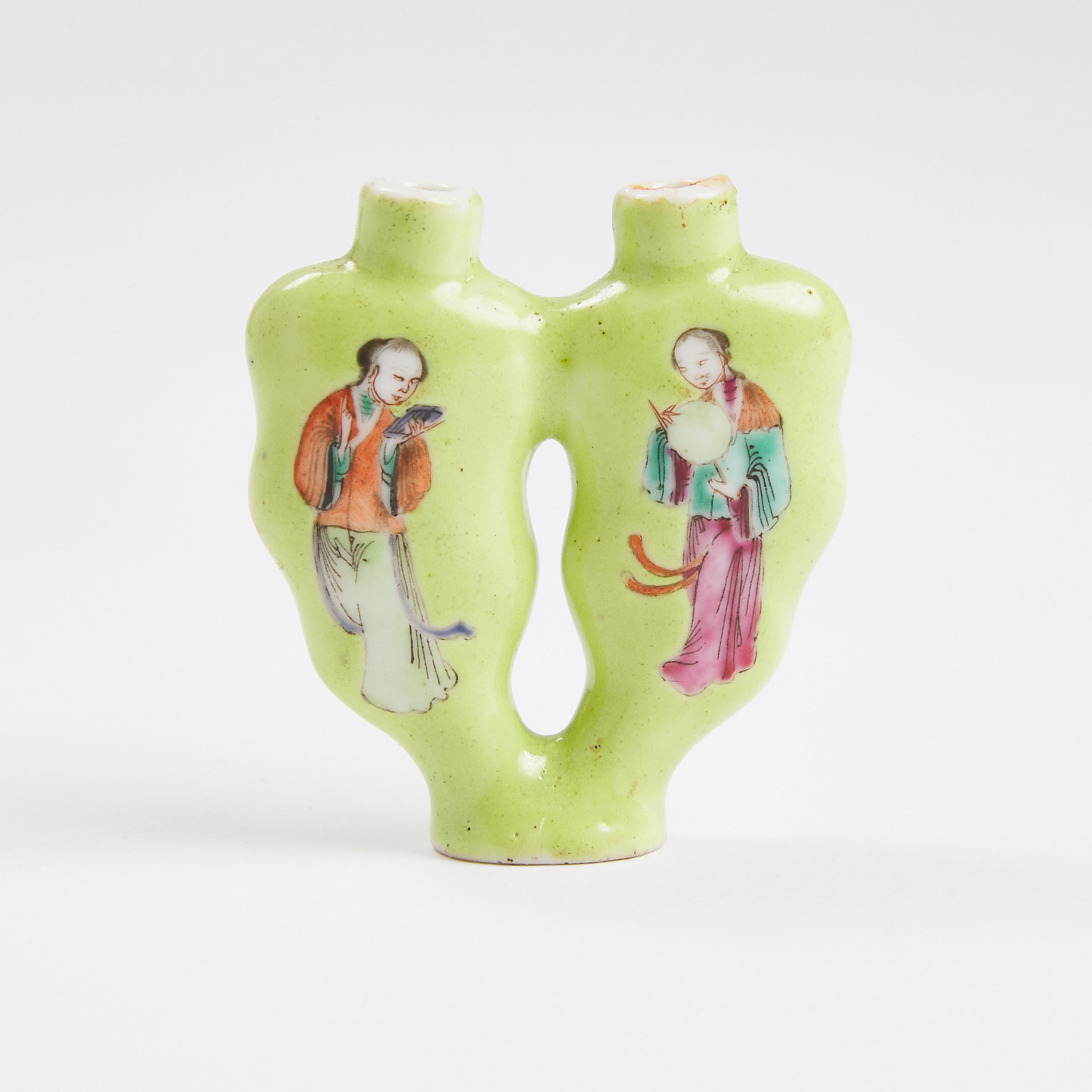 A Famille Rose 'Pea Pod' Double Snuff Bottle, 19th Century