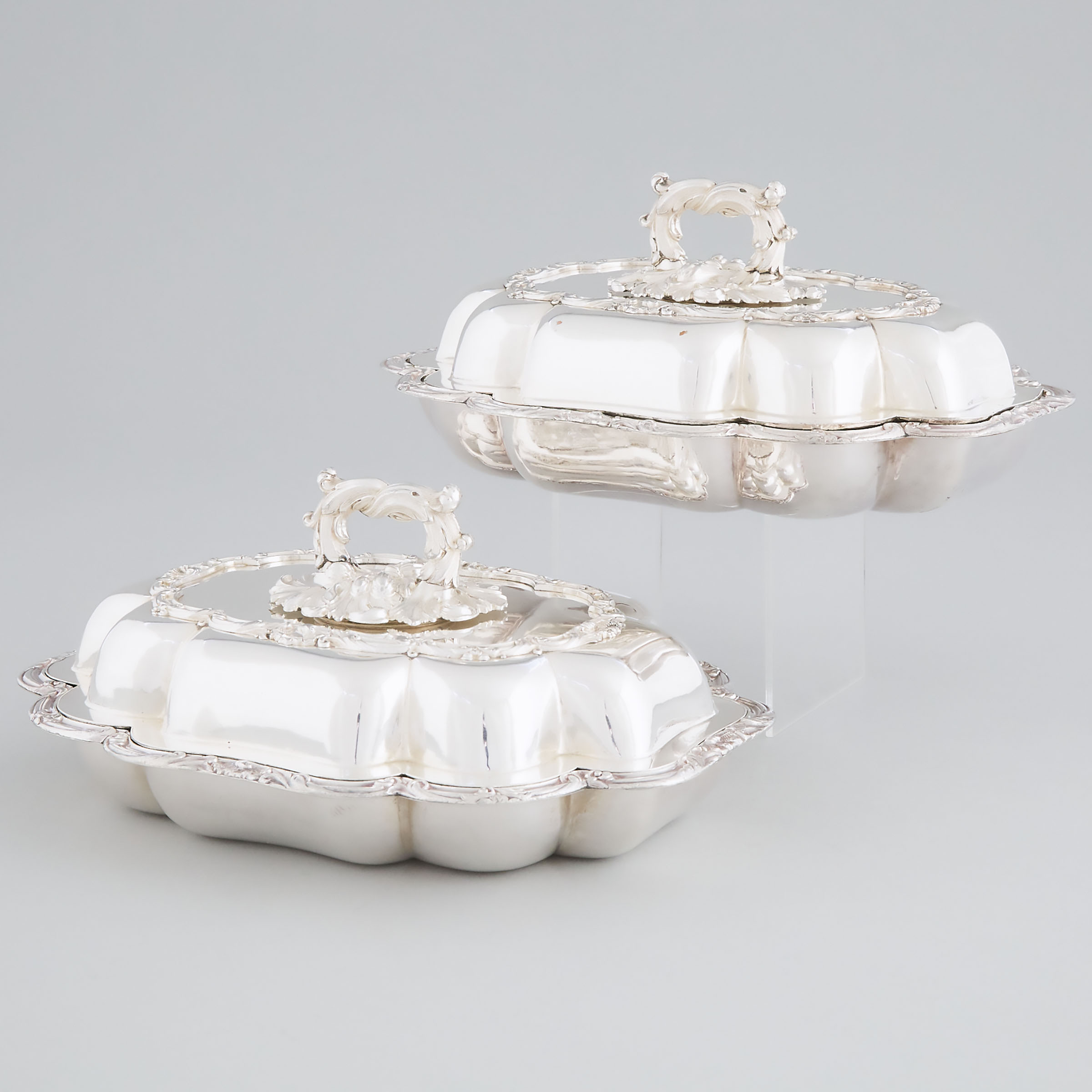 Pair of Old Sheffield Plate Covered Entrée Dishes, Henry Wilkinson & Co., c.1835