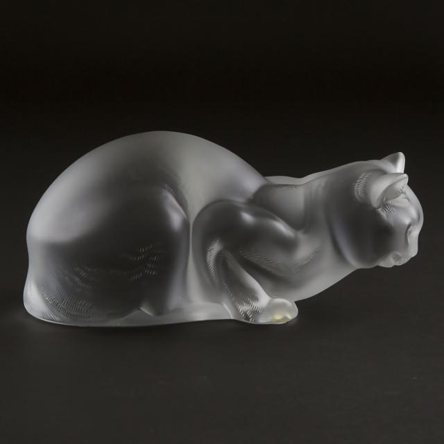 Lalique Moulded and Frosted Glass Crouching Cat, post-1945