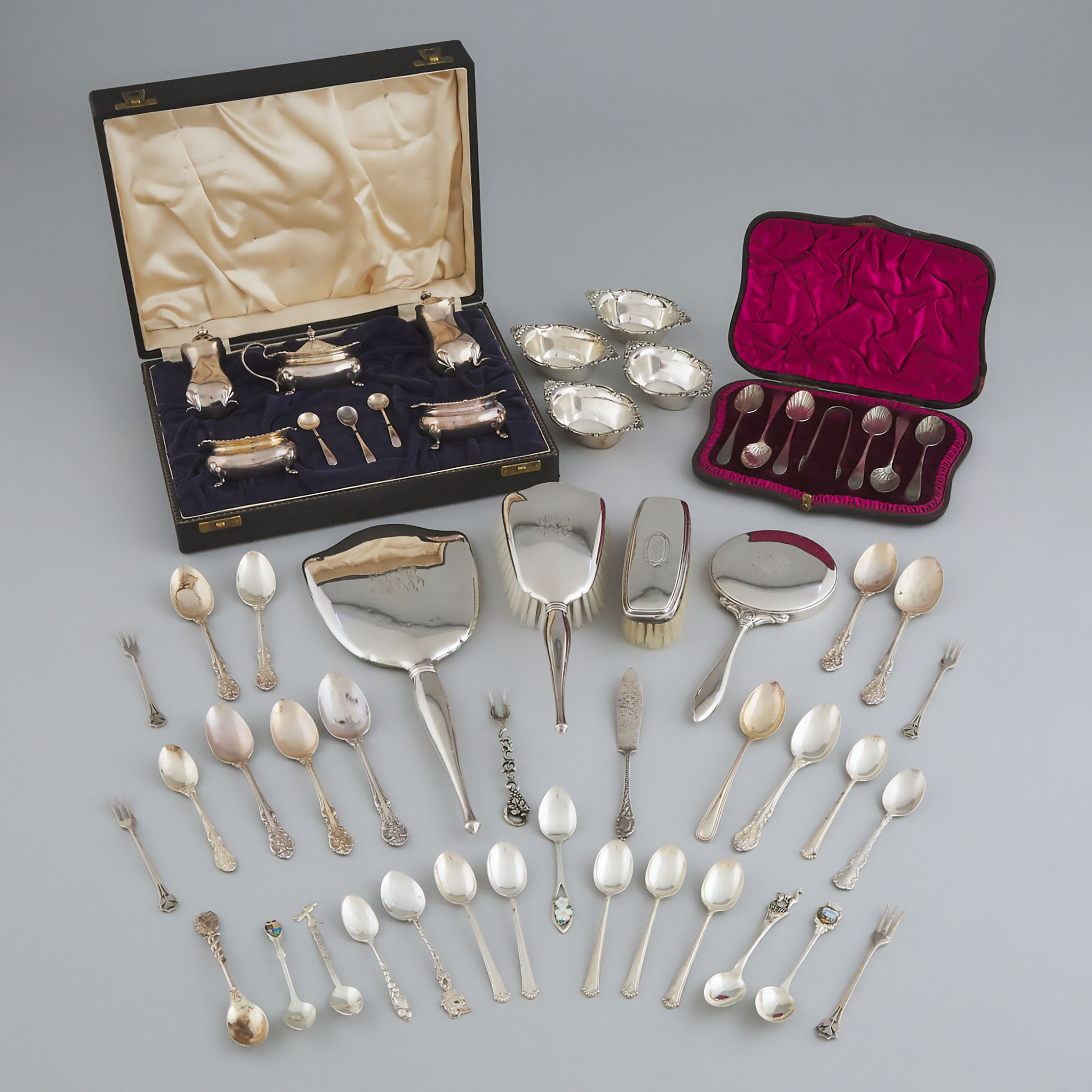 Group of English and North American Silver, late 19th/20th century