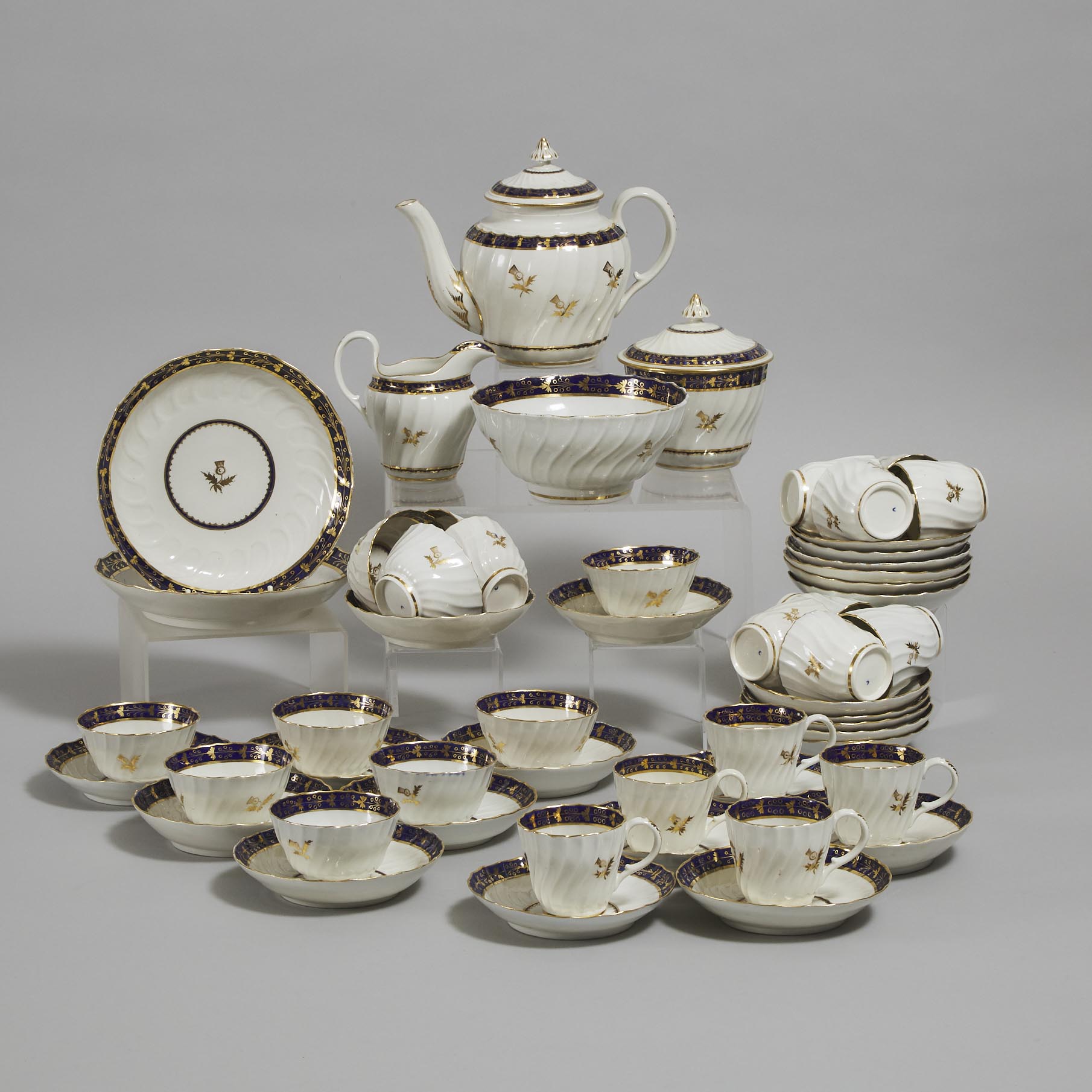 Flight and Barr Worcester Blue and Gilt Decorated Fluted Tea Service, c.1790-1800