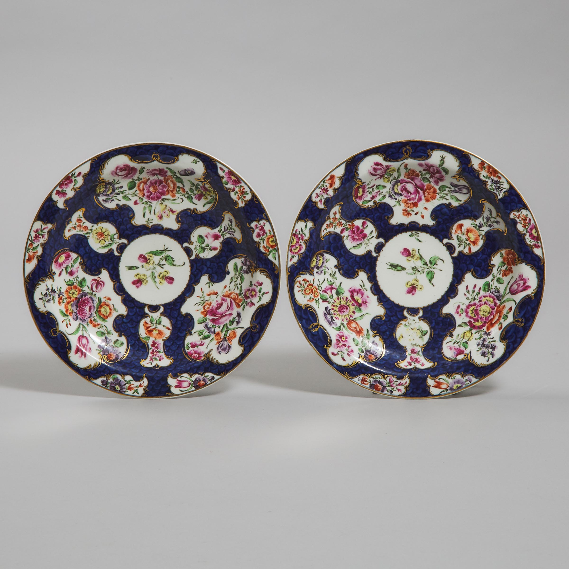 Pair of Worcester Blue Scale Ground Plates, c.1770