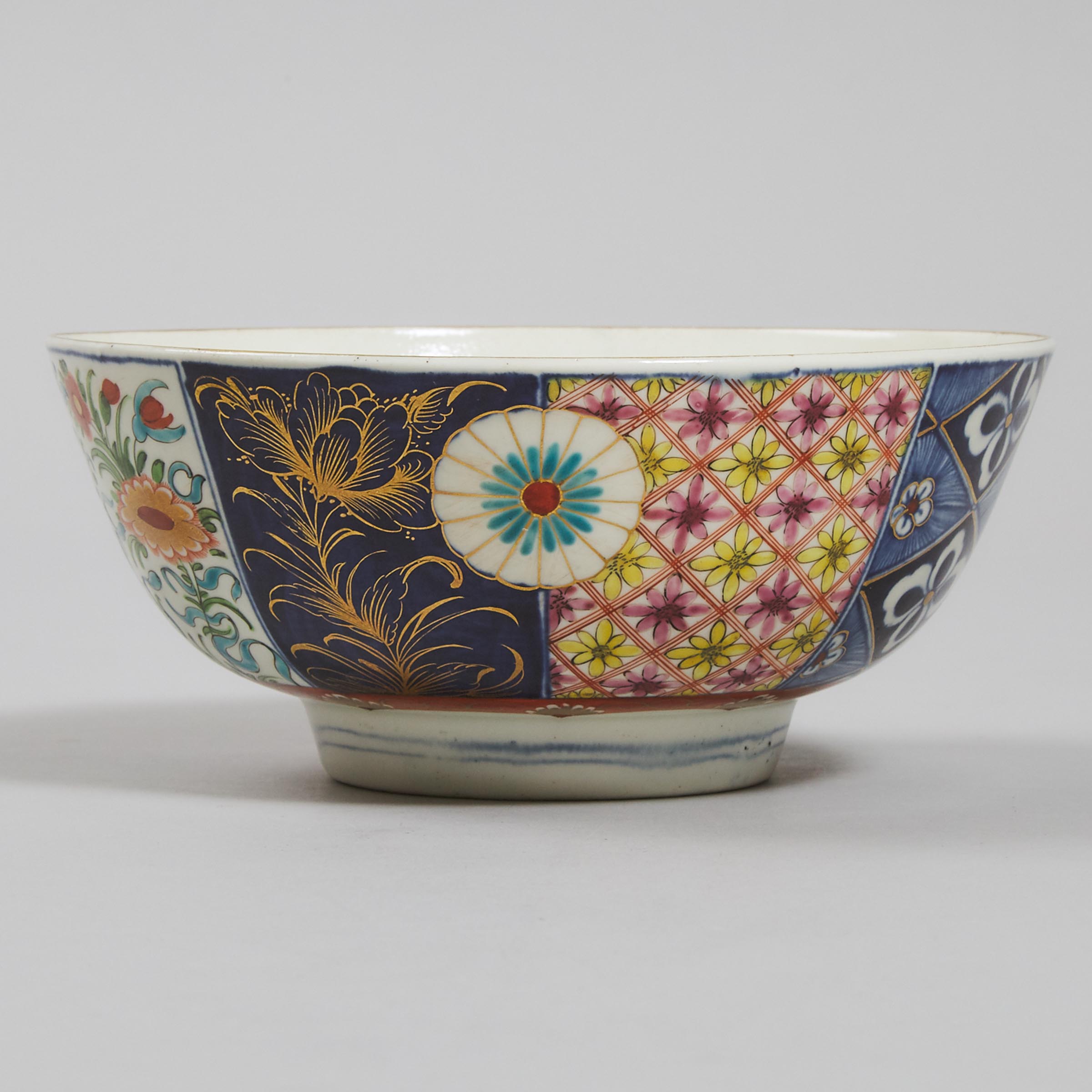 Worcester 'Old Mosaic' Japan Pattern Bowl, c.1770-75