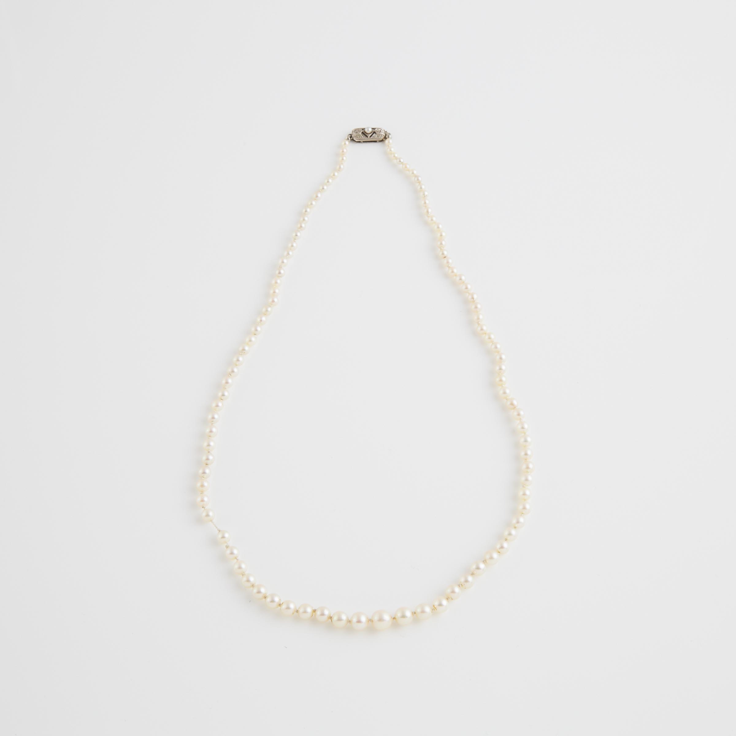 Single Graduated Strand Cultured Pearl Necklace