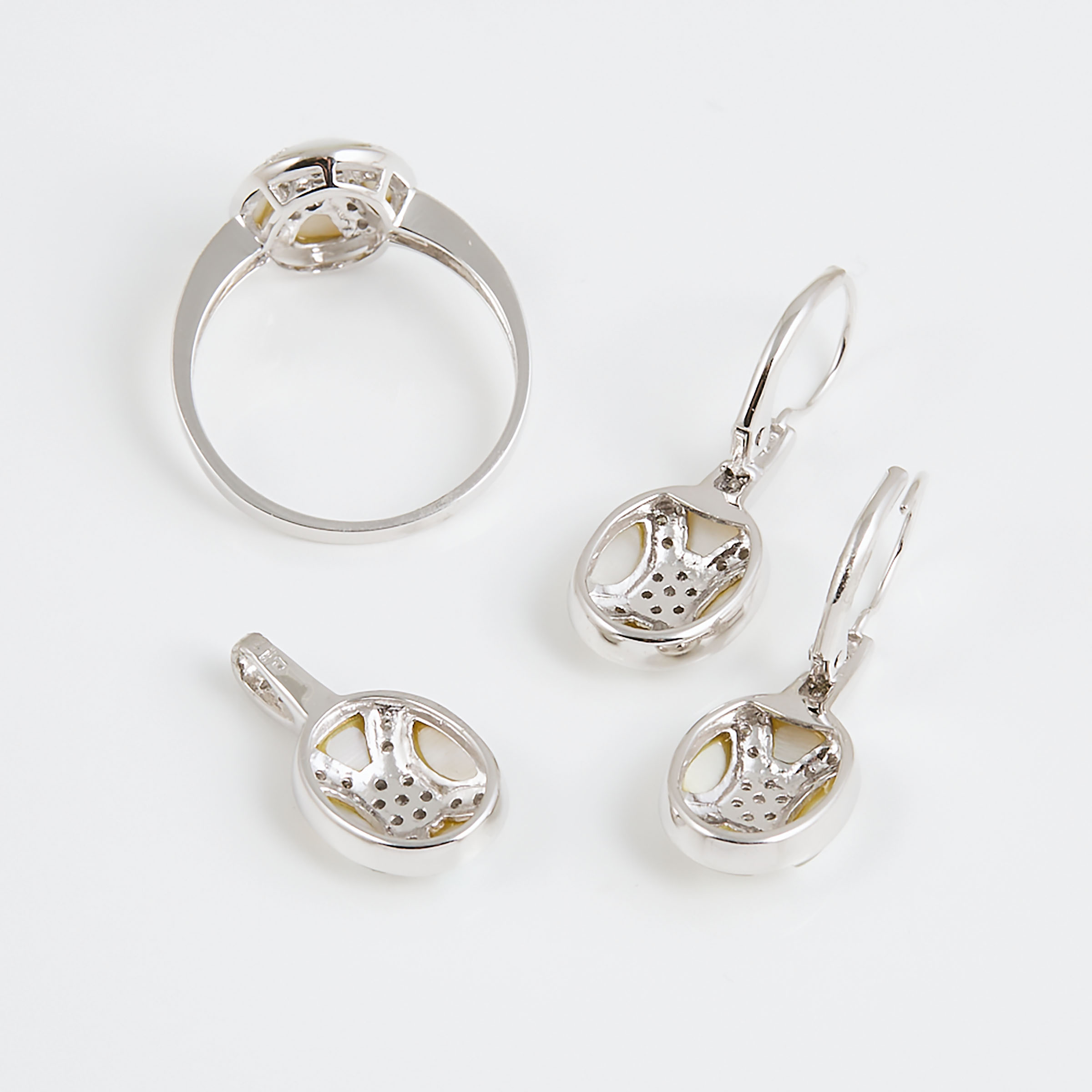 14k White Gold Jewellery Suite